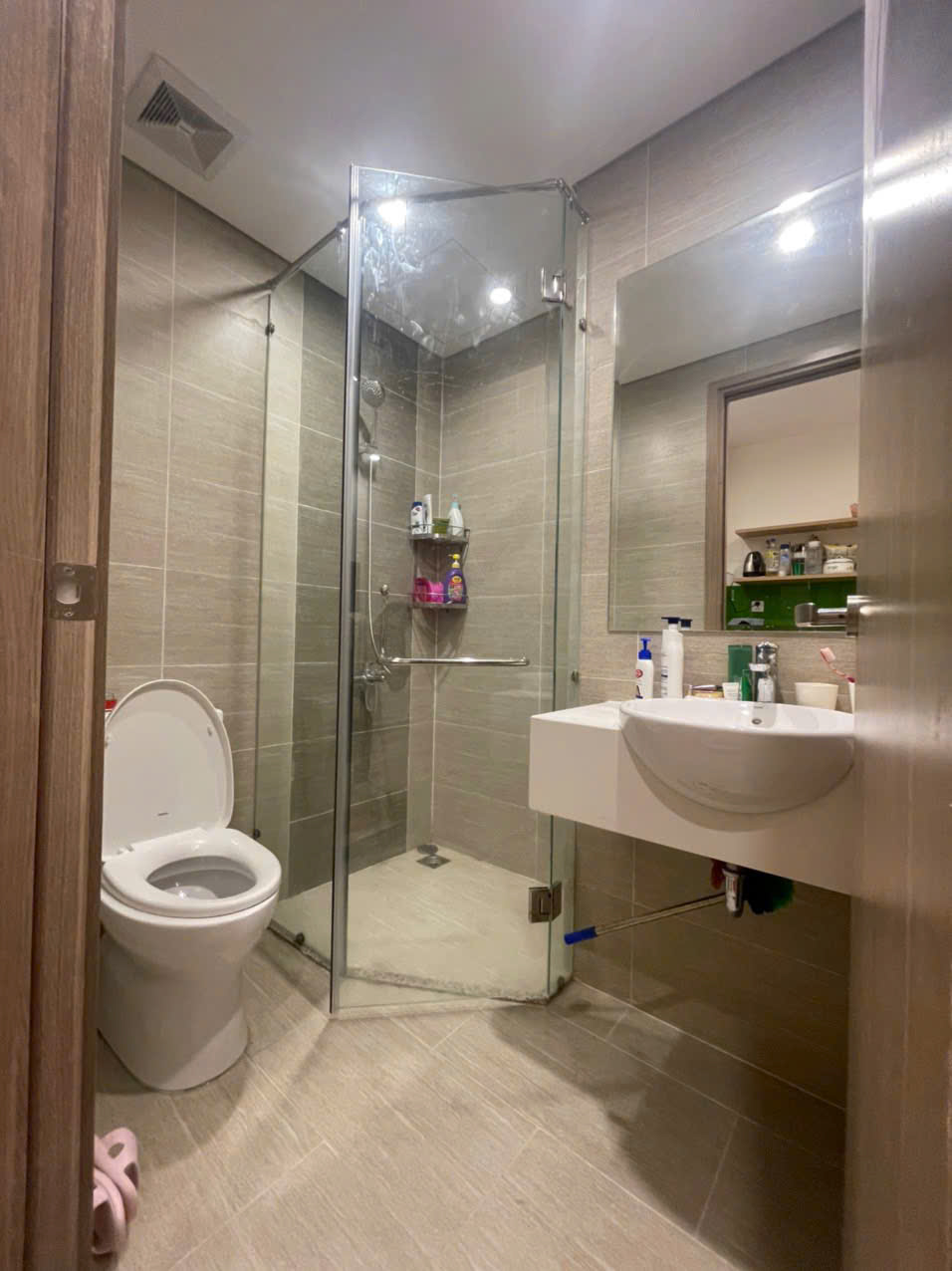 CHO THUÊ CĂN HỘ STUDIO TẦNG CAO – VIEW NỘI KHU ĐẸP – THE RAINBOW, VINHOMES GRAND PARK | GIÁ CHỈ 6 TRIỆU/THÁNG