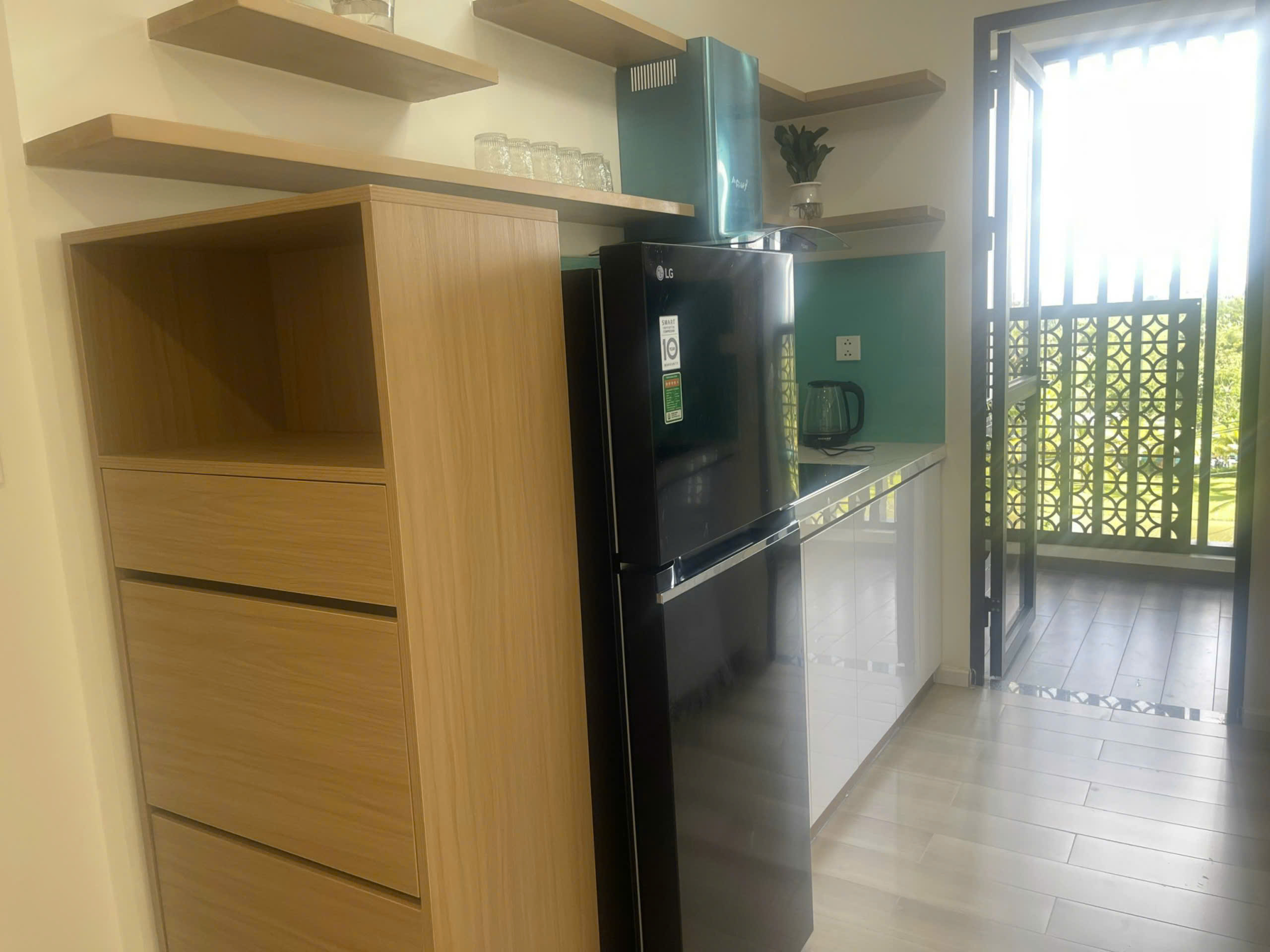 Bán Nhanh Căn Hộ Lumiere Boulevard Vinhomes Grand Park – 2PN Full Nội Thất, View Hồ Bơi & Sông Cực Thoáng