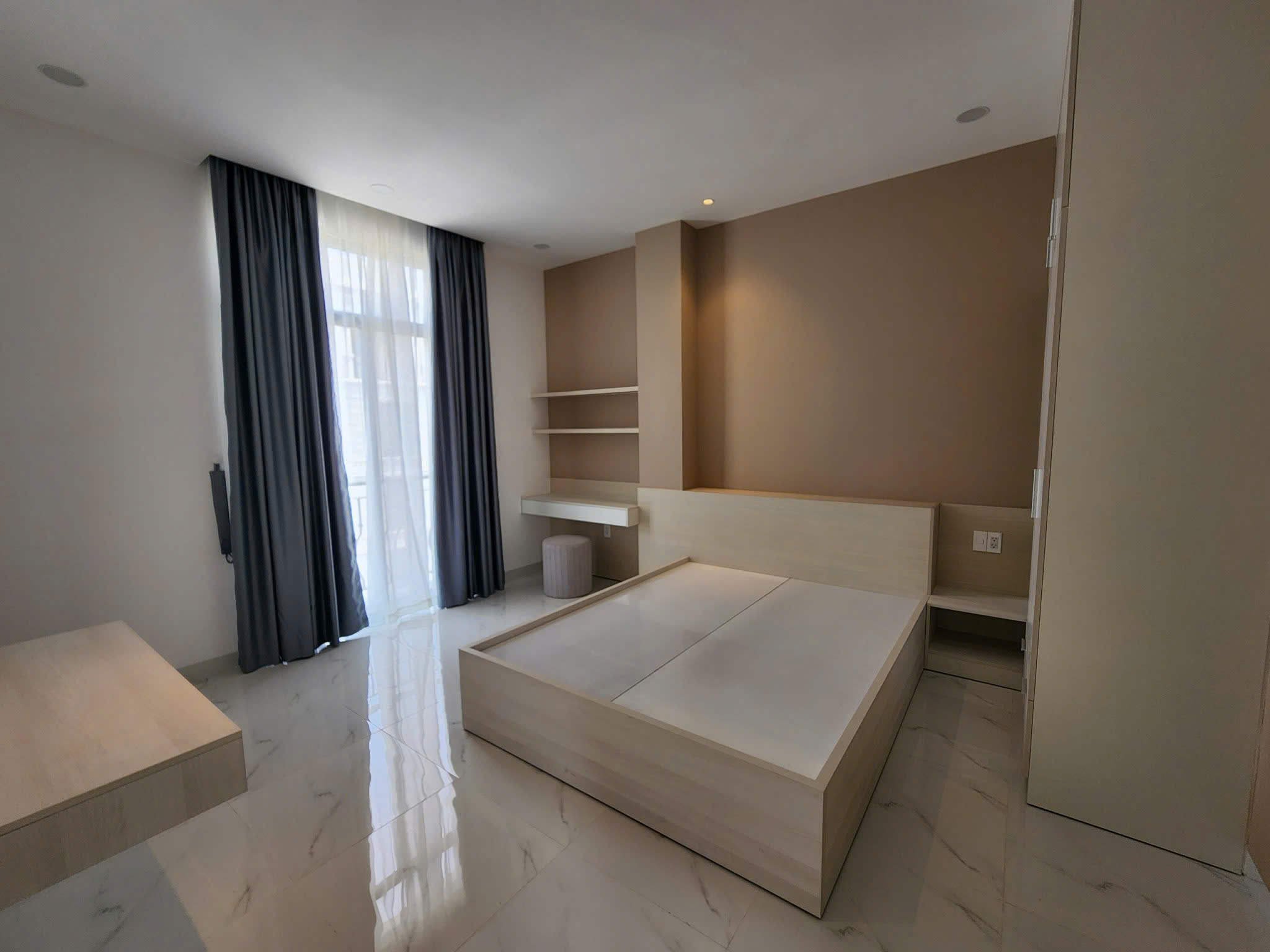 CHO THUÊ - Nhà phố 96m2 có nội thất, bếp, giường tủ Vinhomes Q9 - giá 38tr/tháng - ảnh 15