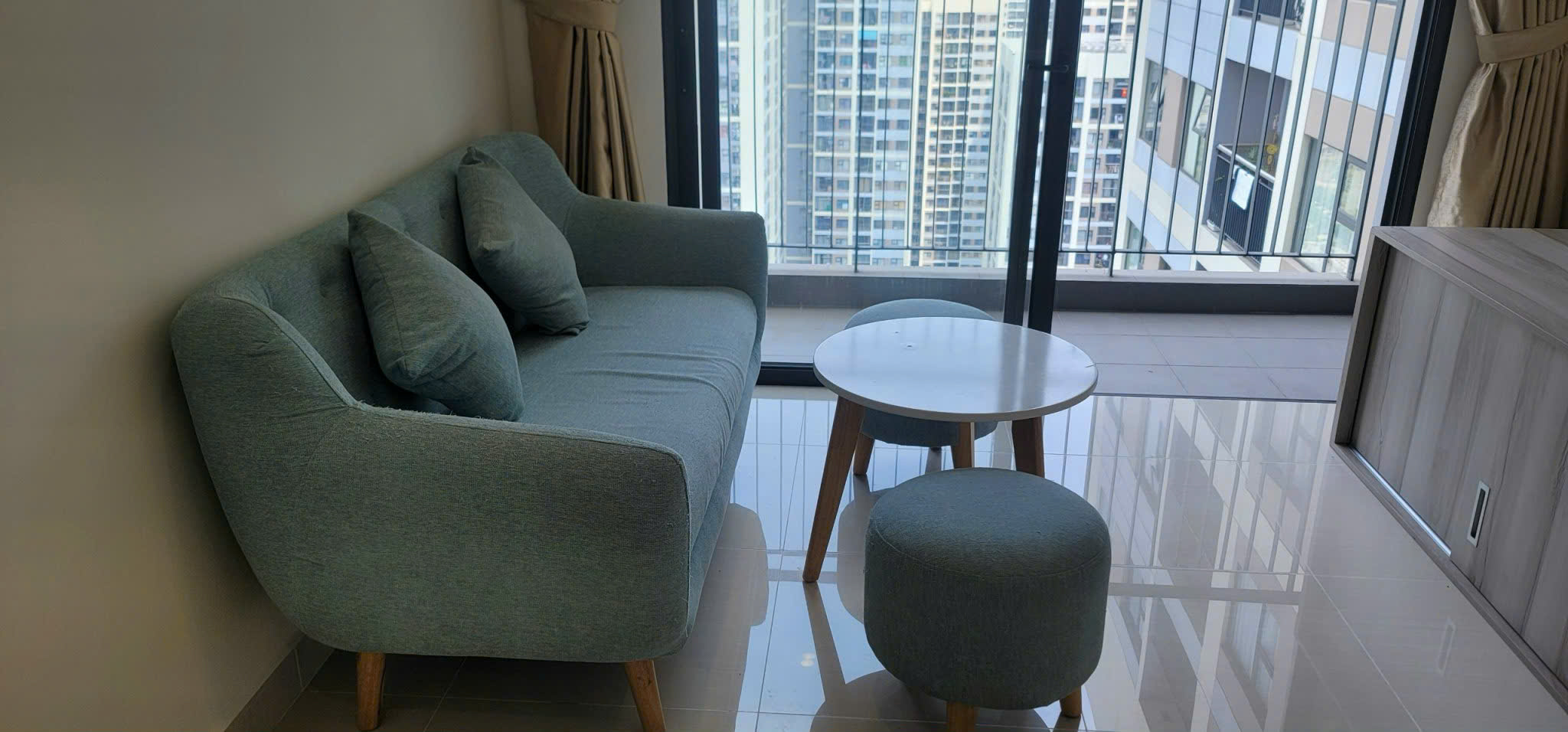 Thuê ngay căn 2PN1WC The Rainbow - Full nội thất chỉ 8.5 Triệu - View trực diện hồ bơi. - ảnh 3