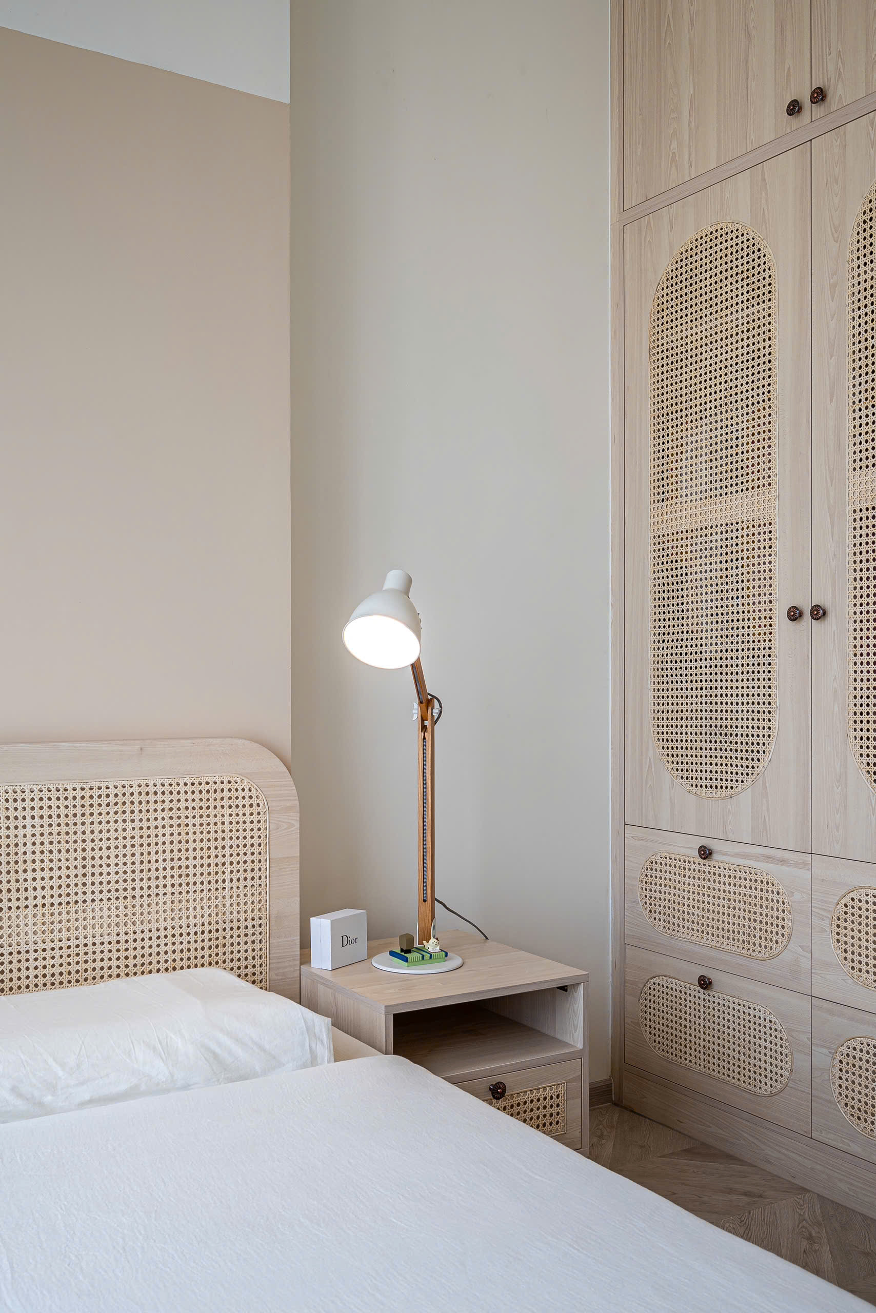 BÁN CĂN HỘ LUMIERE BOULEVARD – VINHOMES GRAND PARK  2PN2WC | FULL NỘI THẤT CAO CẤP | TẦNG CAO VIEW ĐẸP THOÁNG