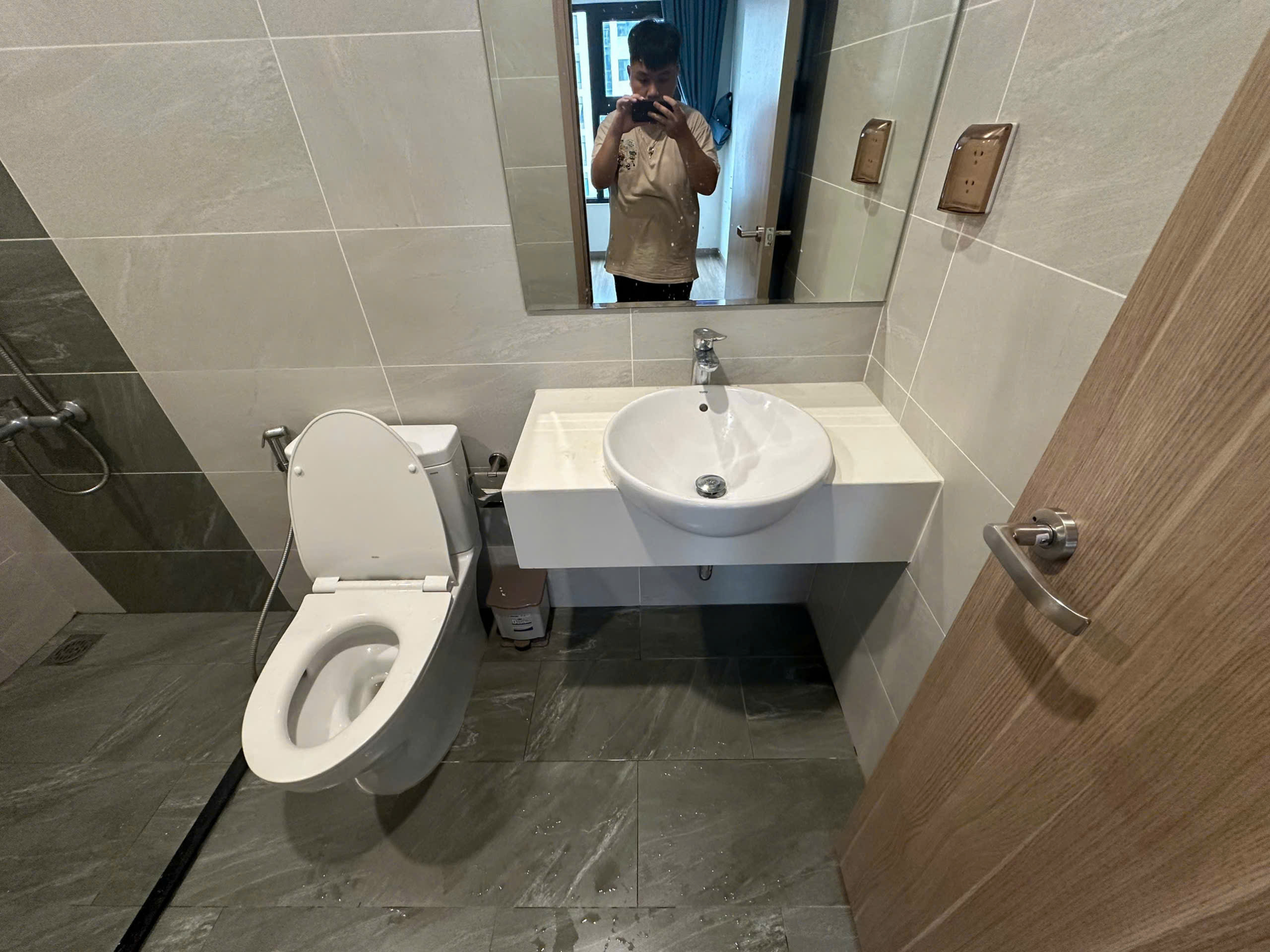 Cho Thuê Căn Hộ 2PN2WC The Origami – Vinhomes Grand Park Tầng Cao | Nội Thất Cơ Bản | Giá Thuê 7 Triệu/Tháng - ảnh 4