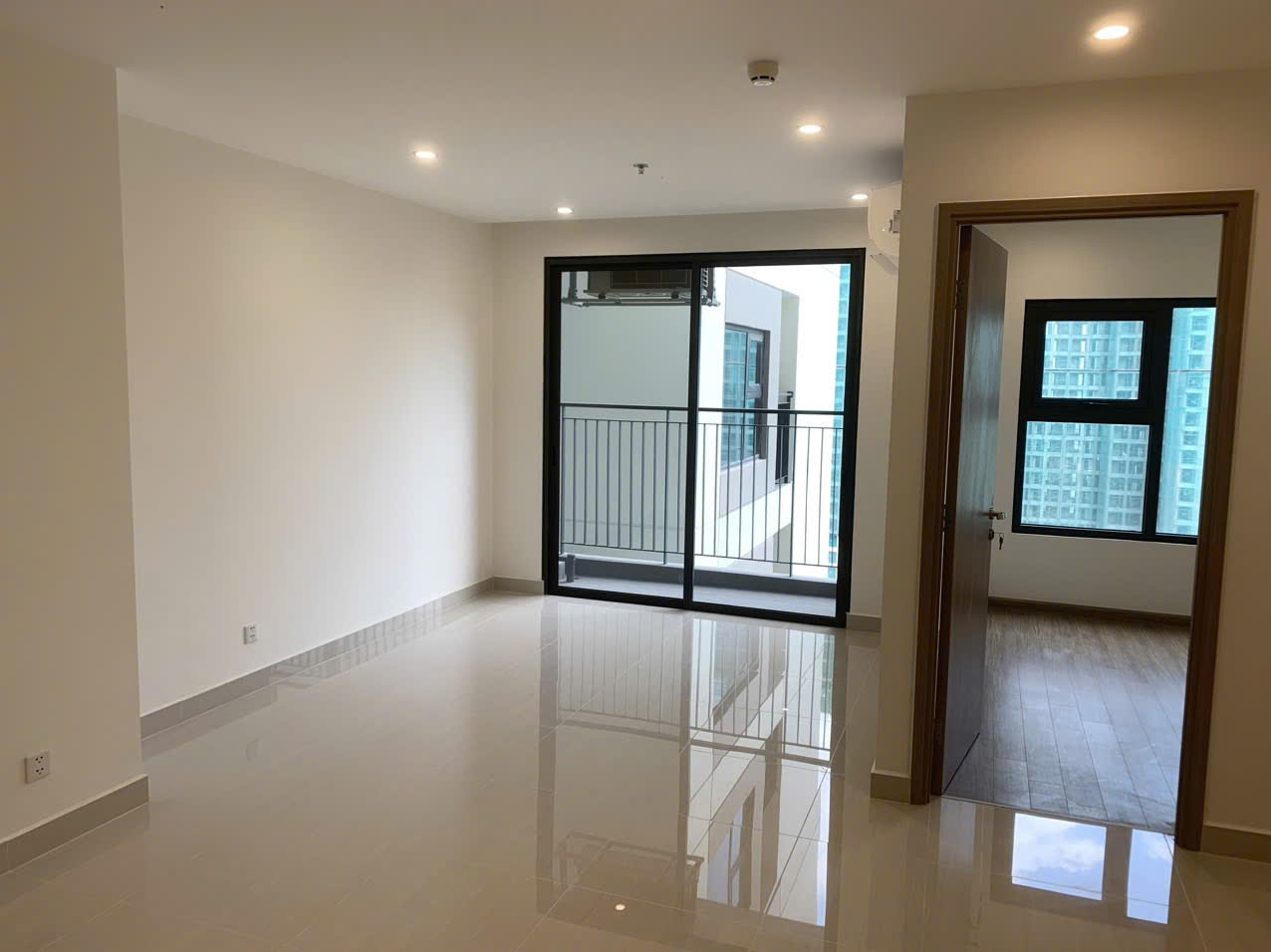 Bán Căn Hộ 1PN+ Tầng Cao – Nhà Trống Hoàn Thiện CĐT Vinhomes Grand Park | Phân Khu The Origami – Quận 9