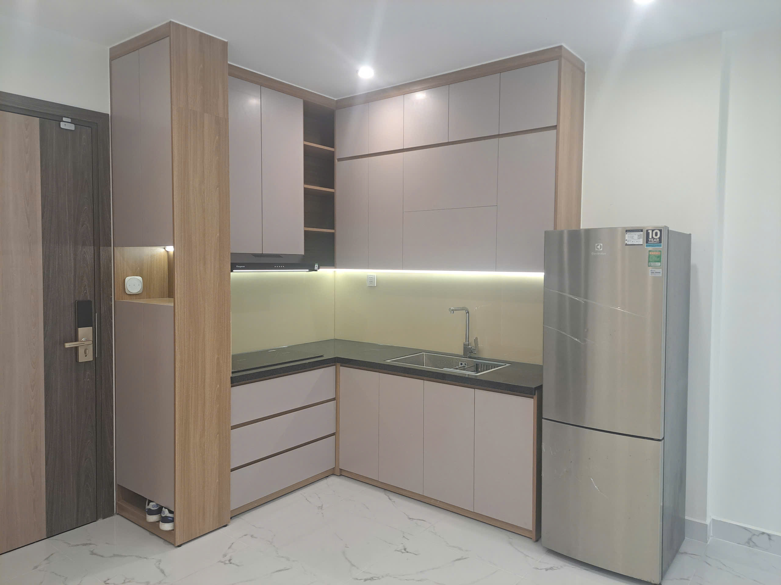 Cho Thuê Gấp Căn Hộ 1PN+ The Beverly Solari Vinhomes Grand Park - Full Nội Thất, Tầng Thấp View Nội Khu - ảnh 2