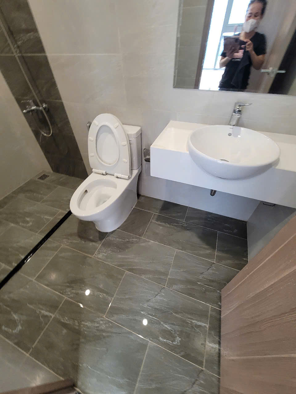 Bán Căn Hộ 2PN 2WC Tầng Thấp – Nội Thất Sẵn Bếp Rèm Vinhomes Grand Park | Phân Khu The Origami – Quận 9 - ảnh 9