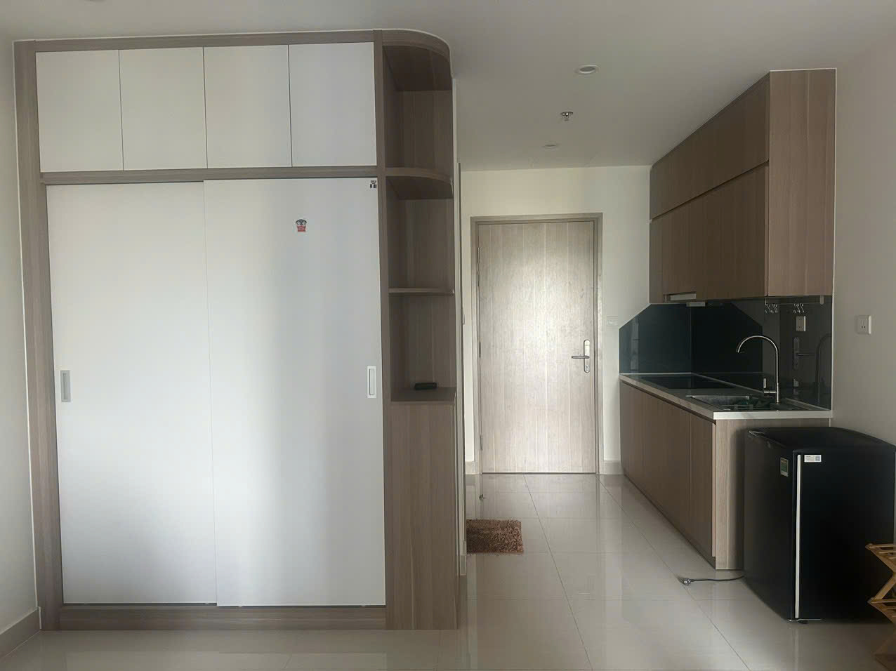 Bán căn hộ 2PN1WC The Rainbow – Vinhomes Grand Park | Full nội thất