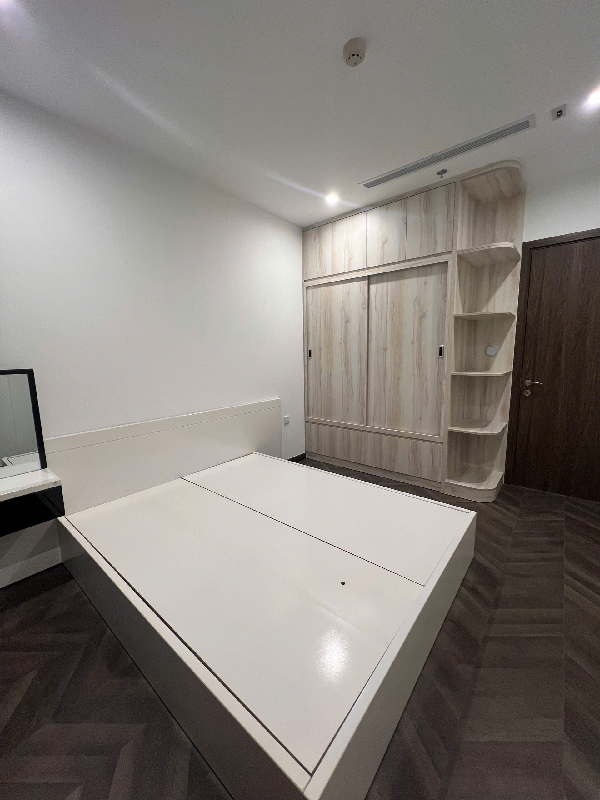 BÁN CĂN HỘ 1PN+ THE BEVERLY – VINHOMES GRAND PARK  Full Nội Thất | View Nội Khu Hồ Bơi | Thoáng Mát - ảnh 7