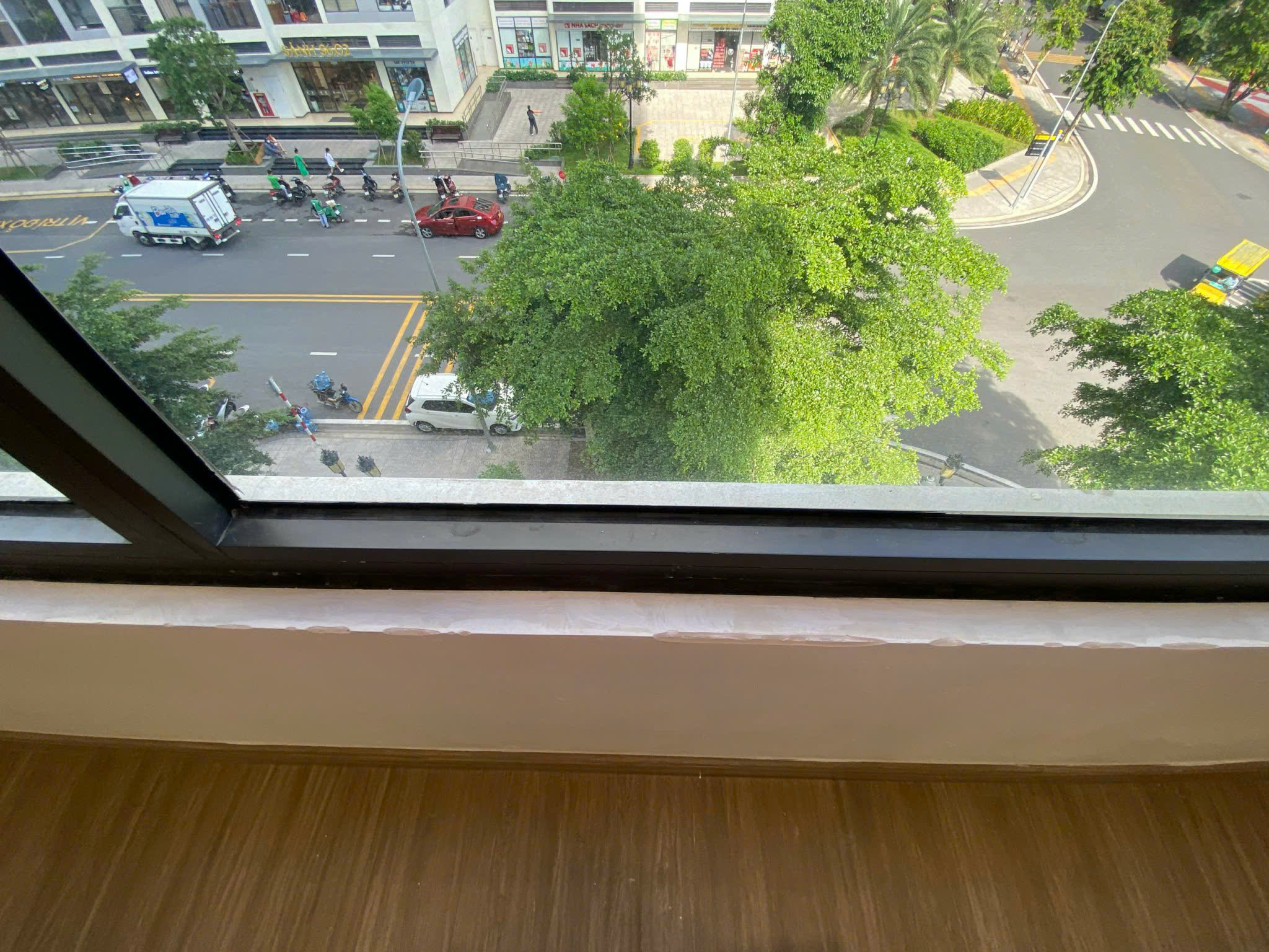 Cho Thuê Căn Hộ 2PN+ The Origami – Vinhomes Grand Park View Nội Khu | Tầng Thấp Dễ Kinh Doanh Spa | Nội Thất Sẵn Bếp Rèm