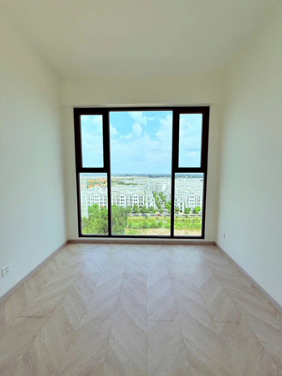 BÁN GẤP CĂN 3PN LUMIERE BOULEVARD - VIEW CÔNG VIÊN 36HA - GIÁ CHỈ 8.6 TỶ
