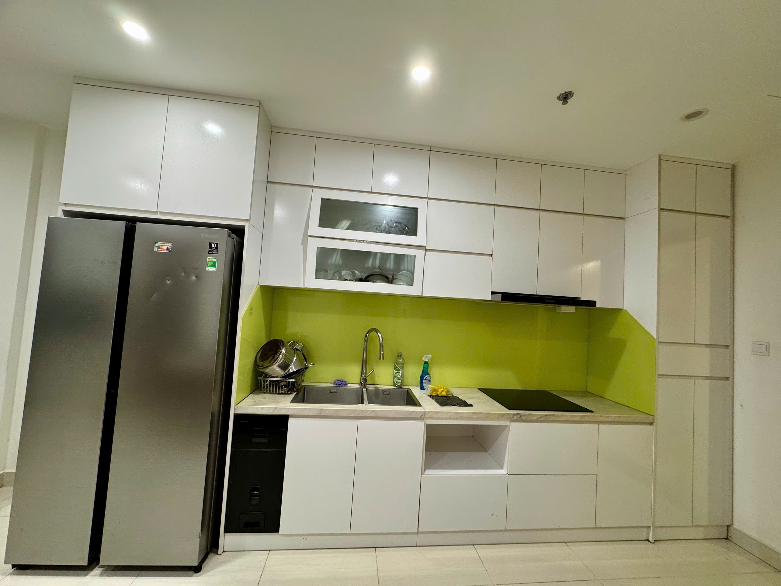 Cho Thuê Căn Hộ 2PN 2WC Vinhomes Grand Park – The Origami Tầng Cao | View Hồ Bơi Nội Khu | Full Nội Thất | Ở Ngay