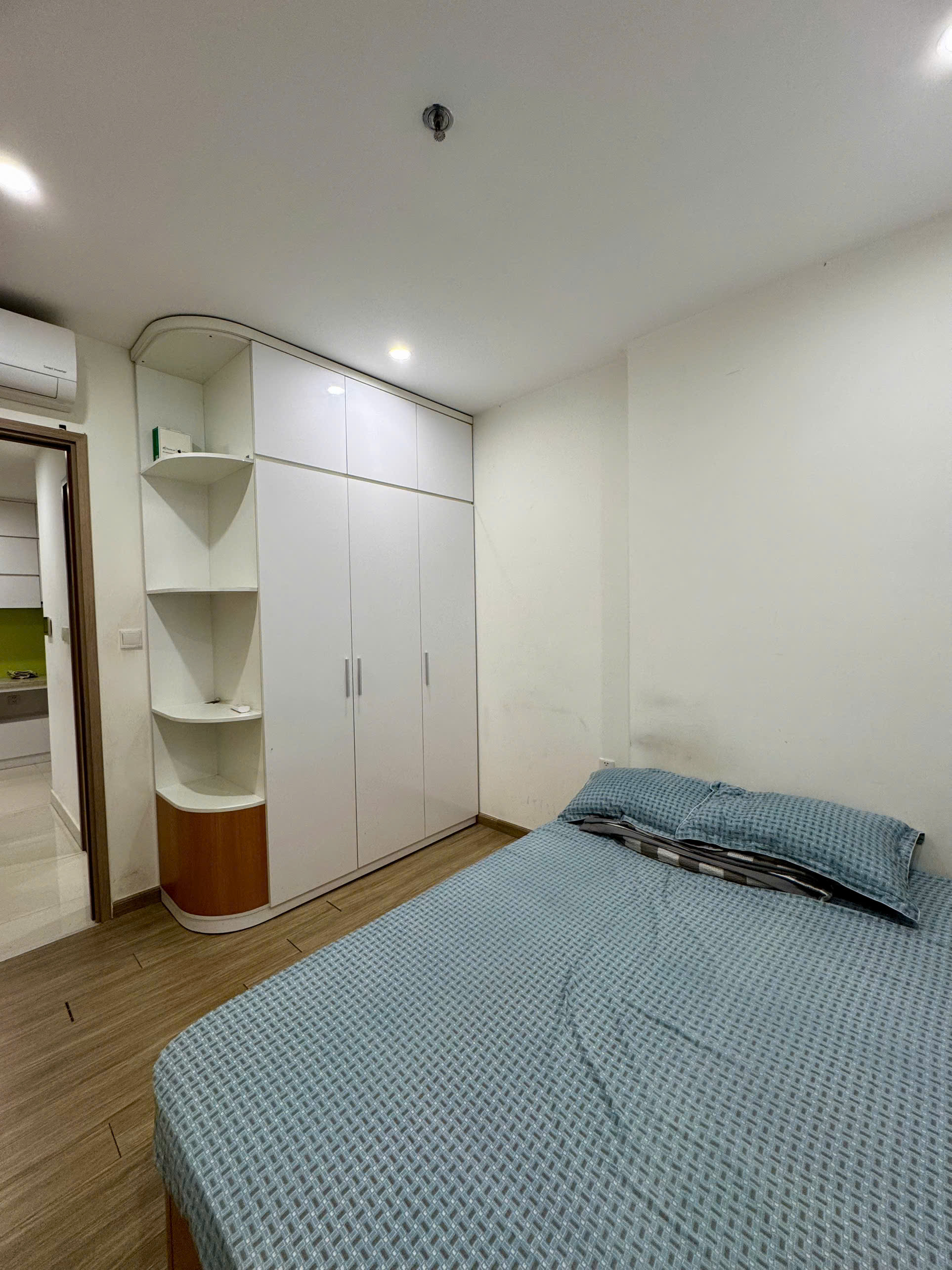 Cho Thuê Căn Hộ 2PN 2WC Vinhomes Grand Park – The Origami Tầng Cao | View Hồ Bơi Nội Khu | Full Nội Thất | Ở Ngay