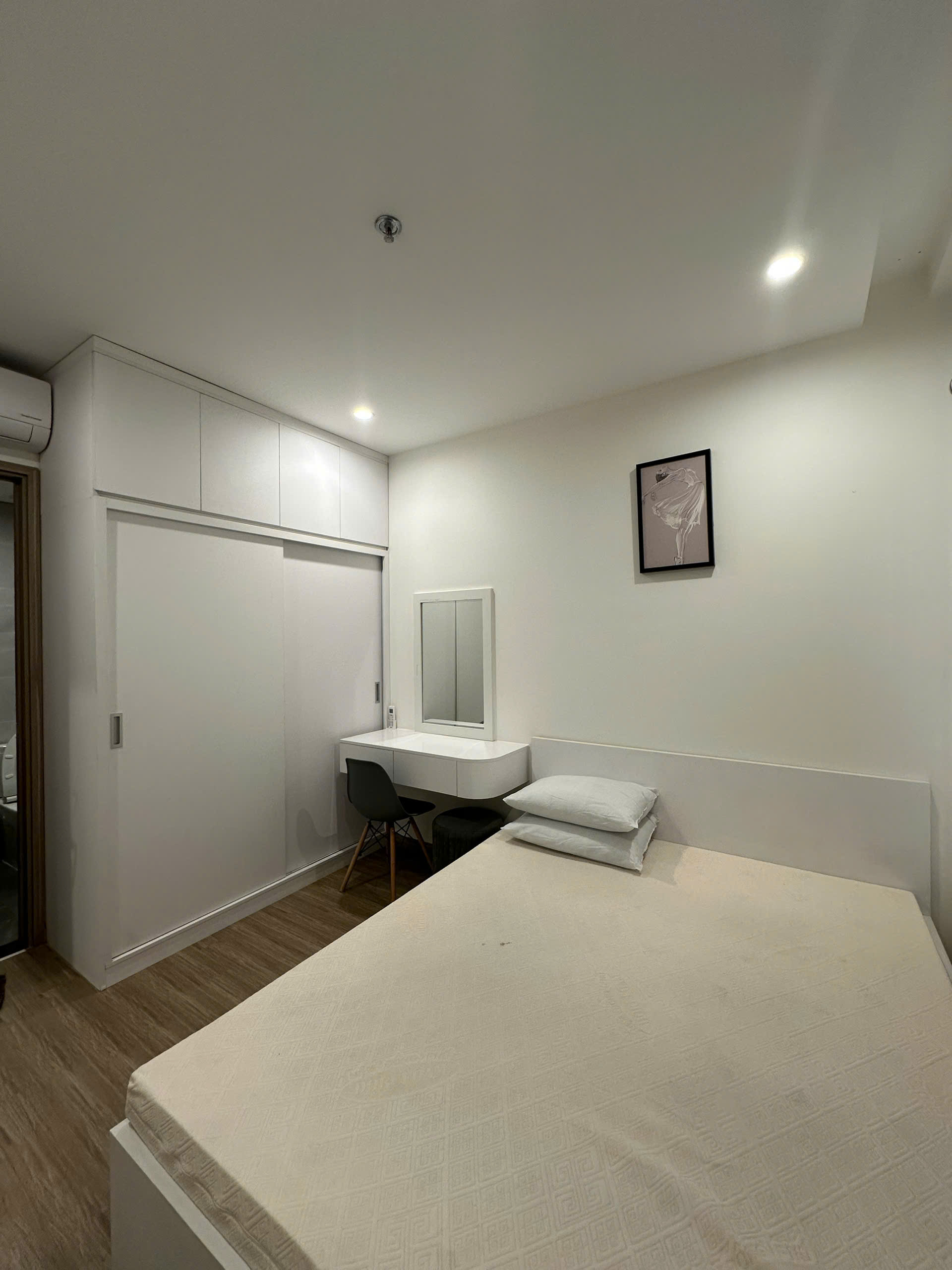 Cho Thuê Căn Hộ 2PN 2WC Full Nội Thất – View Nội Khu, Tầng Thấp Vinhomes Grand Park | Phân Khu The Origami – Quận 9