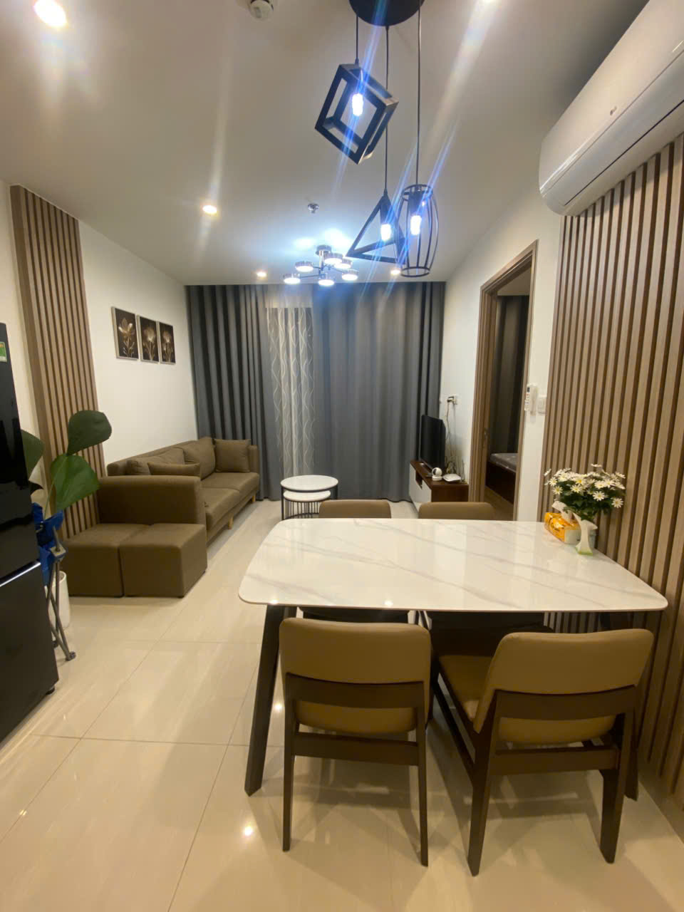 Bán Căn Hộ 2PN 2WC Vinhomes Grand Park – The Origami Tầng Thấp | Full Nội Thất | Giá Tốt