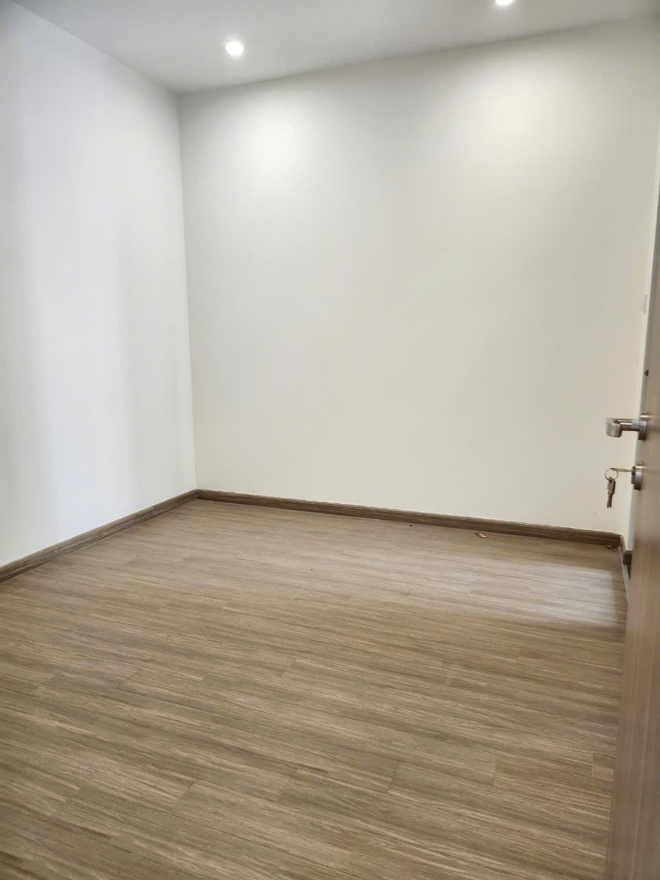 Bán Căn Hộ 2PN 2WC Vinhomes Grand Park – The Origami Tầng Thấp | View Công Viên & Hồ Bơi Nội Khu | Nhà Trống Hoàn Thiện Cơ Bản