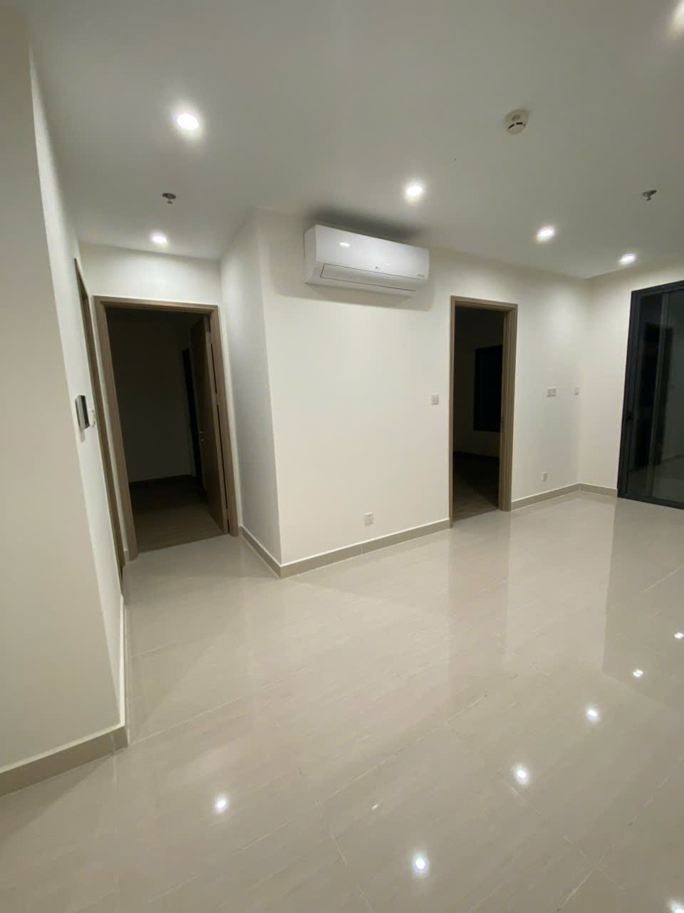 Bán Căn Hộ 2PN 2WC Vinhomes Grand Park – The Origami Tầng Thấp | View Công Viên & Hồ Bơi Nội Khu | Nhà Trống Hoàn Thiện Cơ Bản - ảnh 10