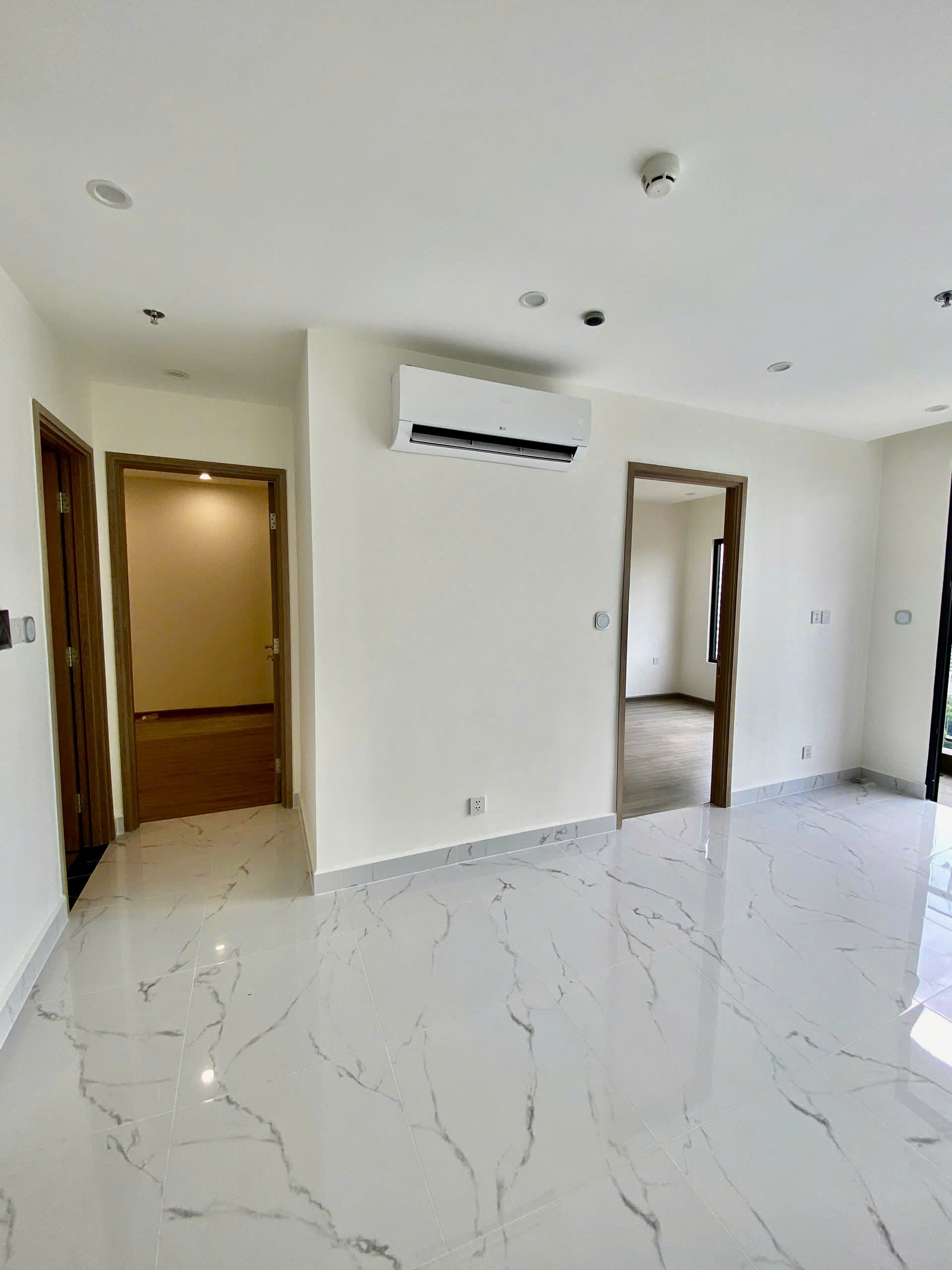 BÁN CĂN HỘ 2PN2WC THE BEVERLY SOLARI VINHOMES GRAND PARK | VIEW NỘI KHU TẦNG CAO | NHÀ MỚI HOÀN THIỆN TỪ CĐT