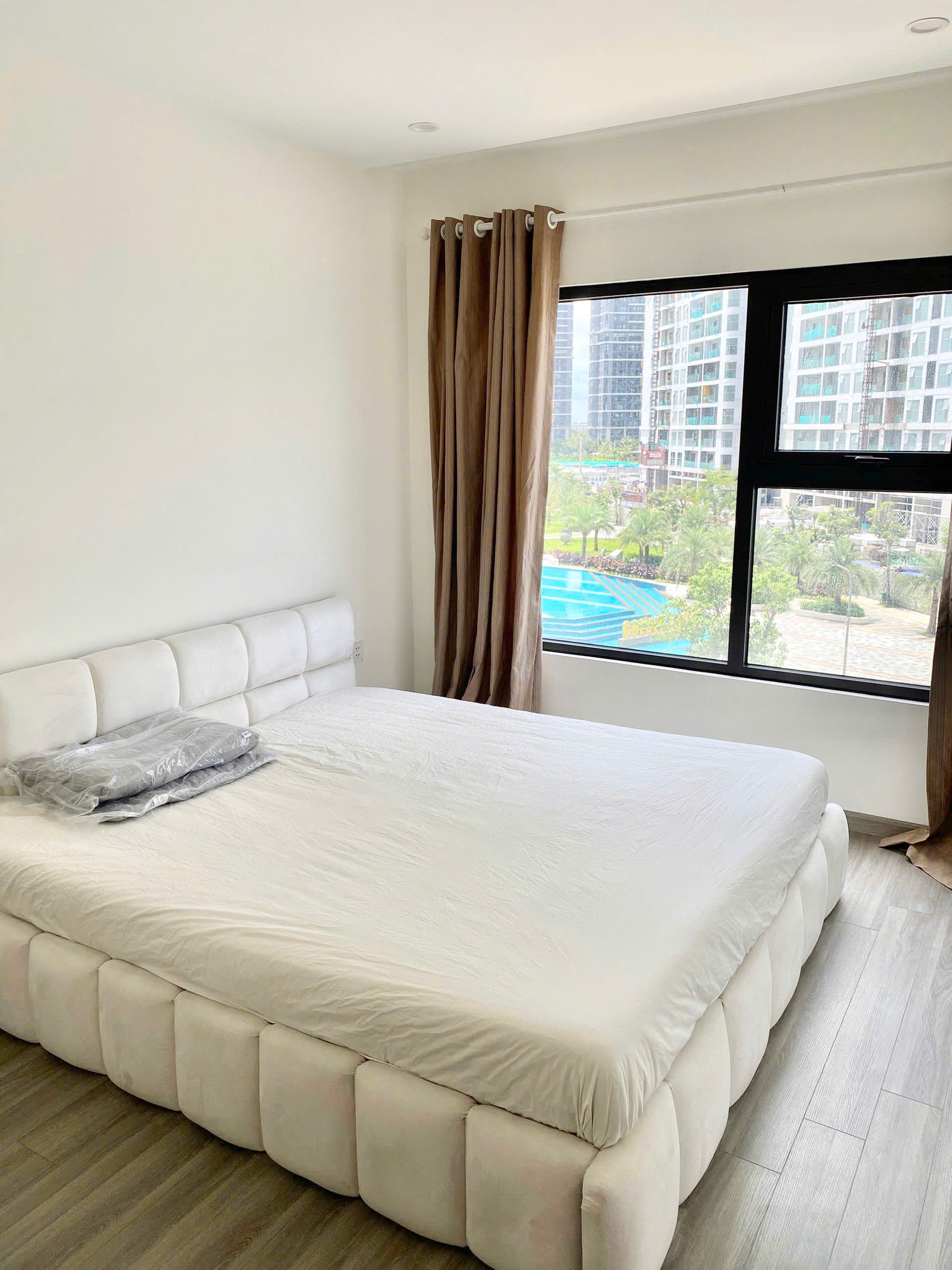 Cho Thuê Căn Hộ Vinhomes Grand Park – Glory Heights | Full Nội Thất Cao Cấp | View Nội Khu Hồ Bơi