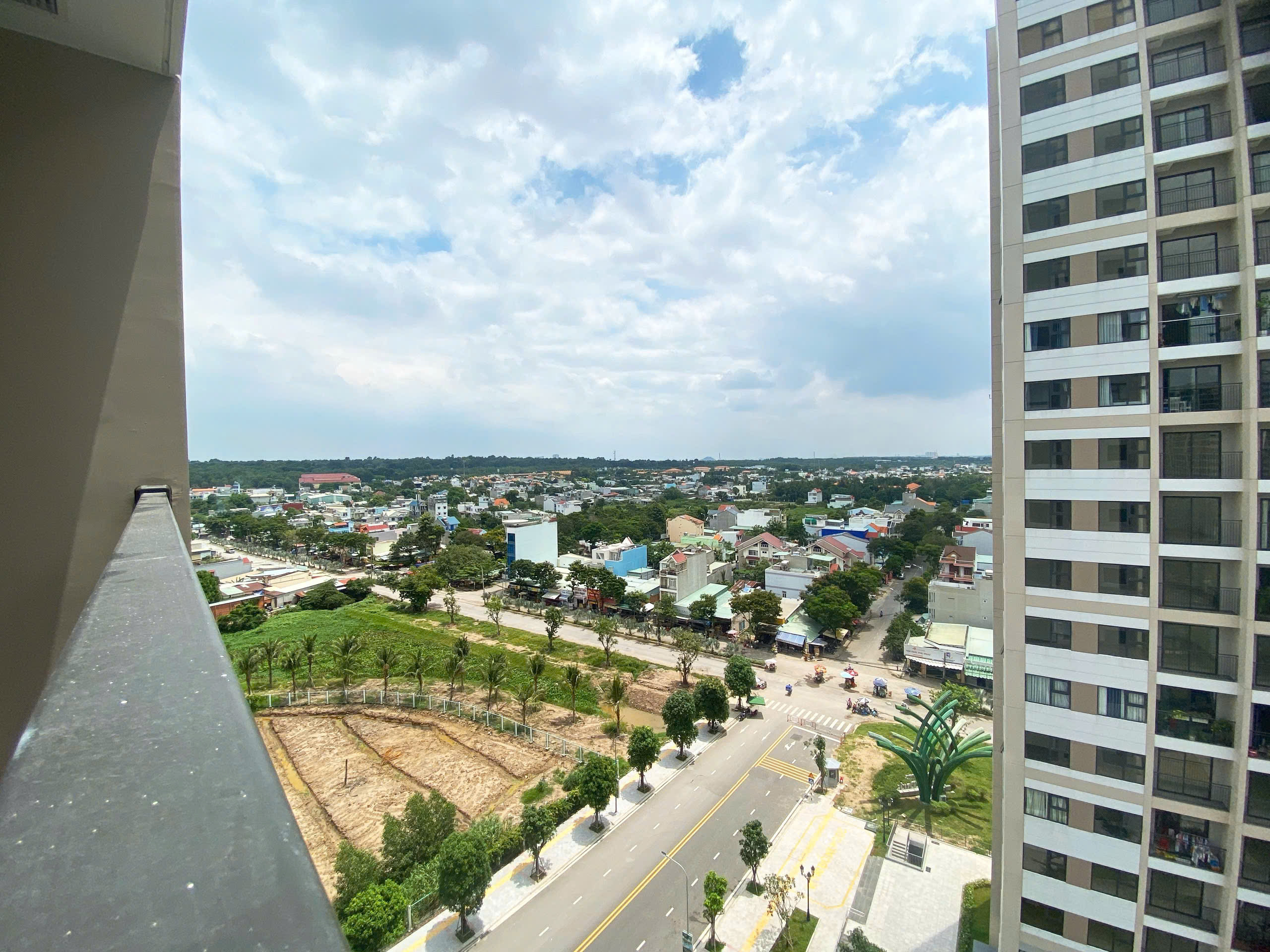 Cho Thuê Căn Hộ Vinhomes Grand Park – The Origami 3PN View Hồ Bơi & Công Viên, Ngoại Khu Mảng Xanh – Full Nội Thất Mới - ảnh 10