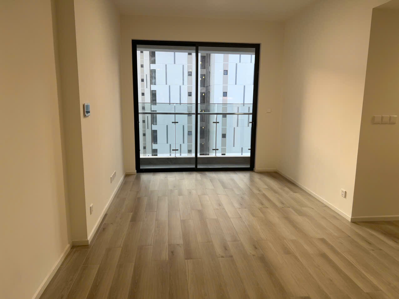 BÁN CĂN HỘ 2PN MASTERI CENTRE POINT VINHOMES GRAND PARK – HOÀN THIỆN CƠ BẢN CĐT – GIÁ TỐT QUẬN 9