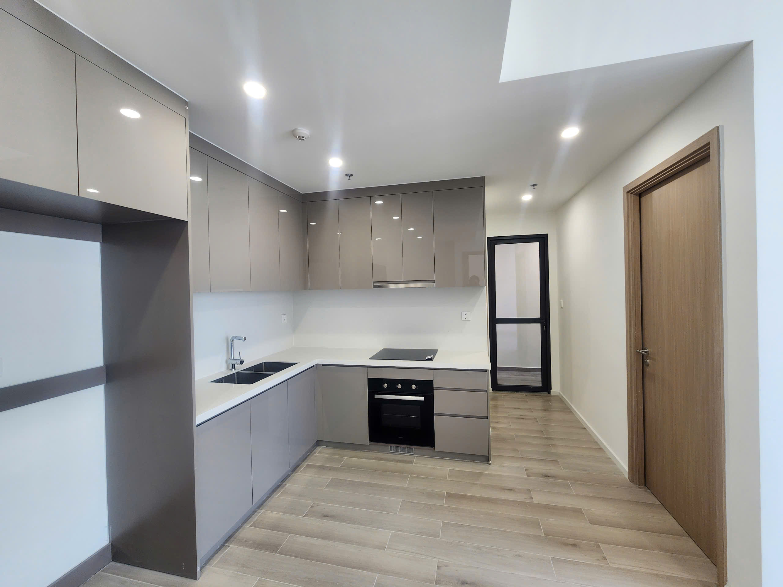 BÁN CĂN HỘ MASTERI CENTRE POINT VINHOMES GRAND PARK – FULL NỘI THẤT – TẦNG CAO – VIEW ĐẸP