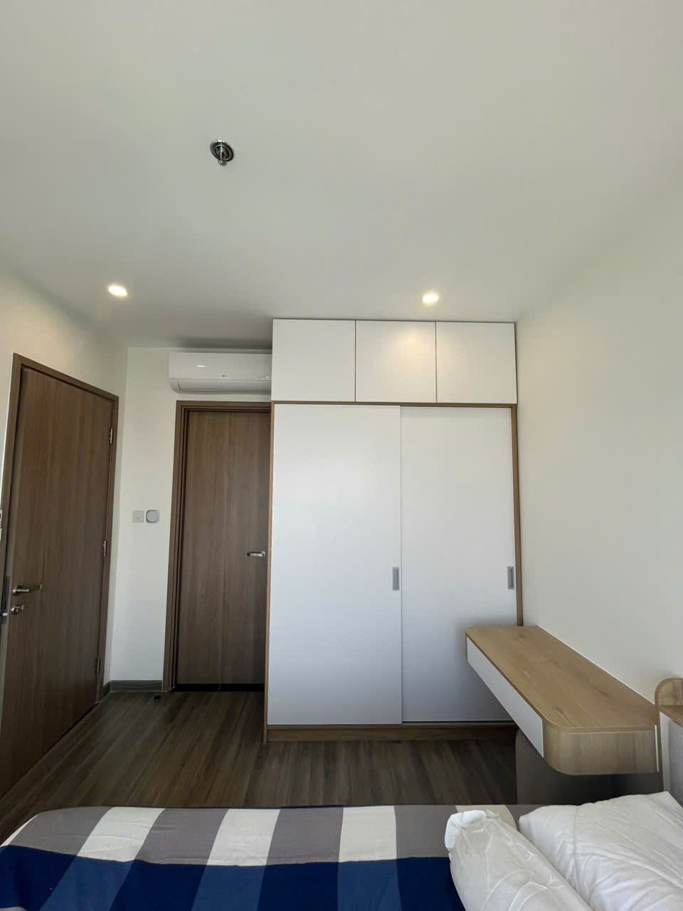 CHO THUÊ CĂN HỘ THE BEVERLY SOLARI VINHOMES GRAND PARK 2PN 2WC | FULL NỘI THẤT CAO CẤP | TẦNG CAO VIEW HỒ BƠI