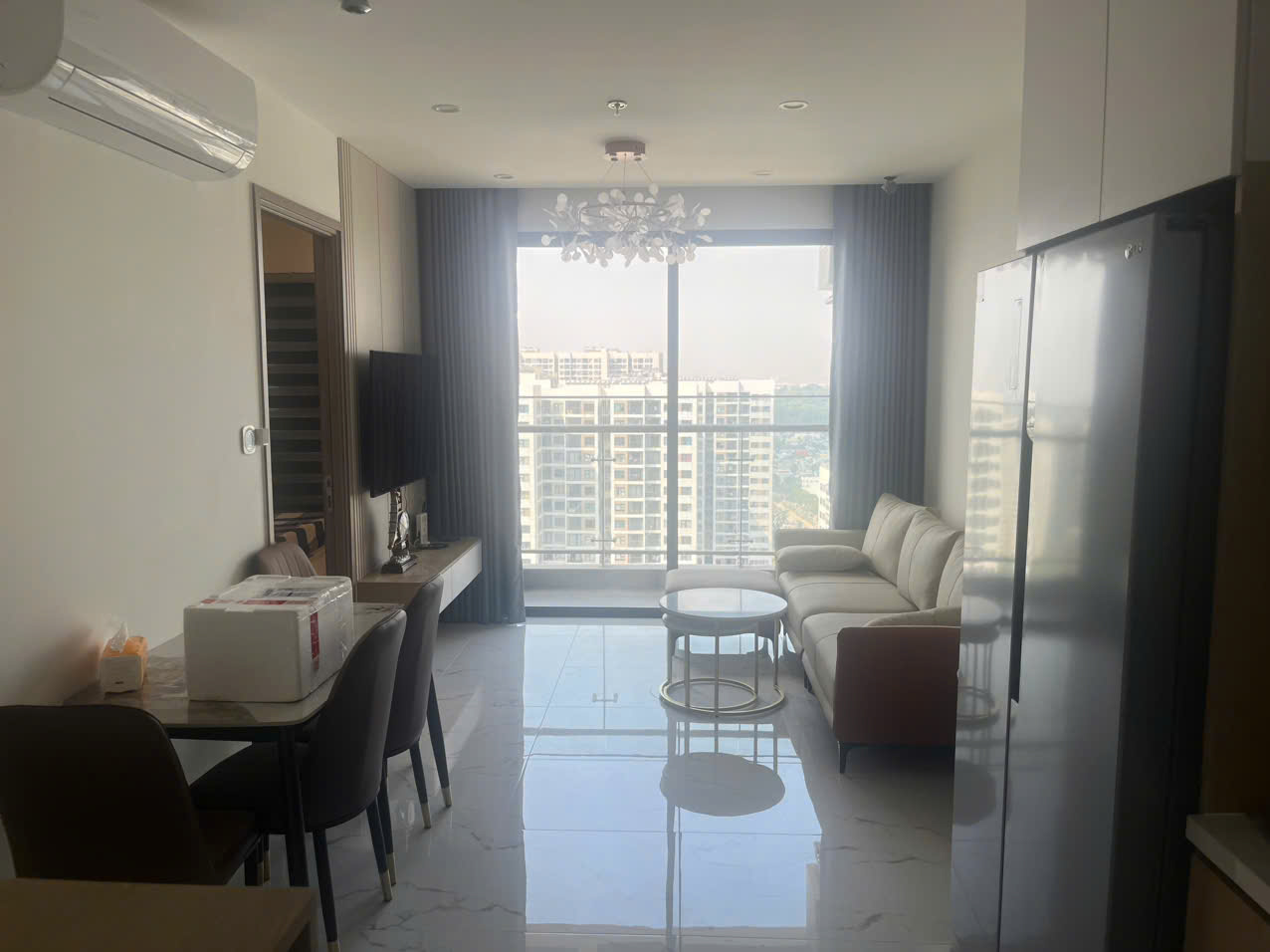 CHO THUÊ CĂN HỘ THE BEVERLY SOLARI VINHOMES GRAND PARK 2PN 2WC | FULL NỘI THẤT CAO CẤP | TẦNG CAO VIEW HỒ BƠI