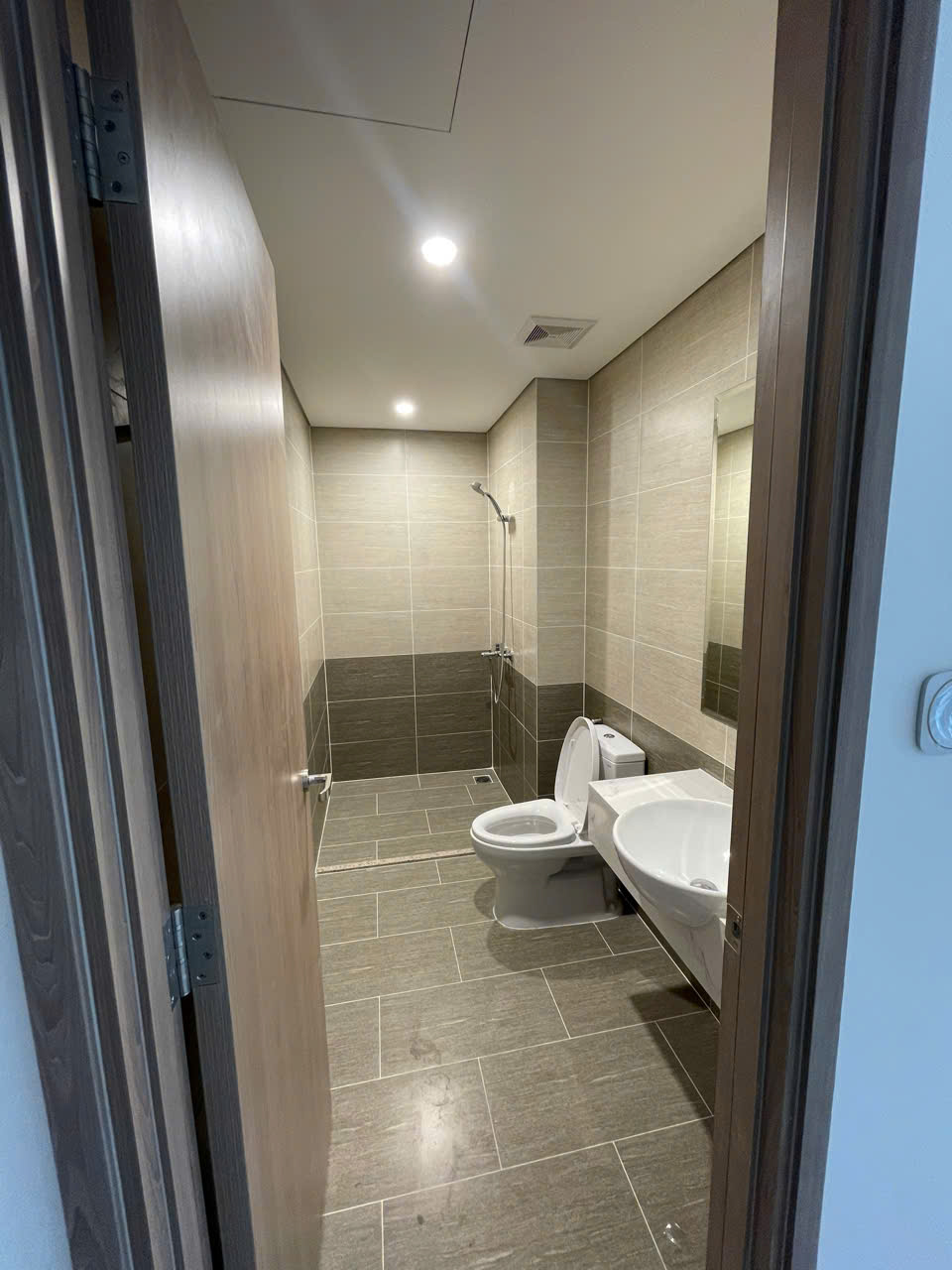 BÁN CĂN HỘ 2PN 2WC BEVERLY SOLARI VINHOMES GRAND PARK | VIEW TẦNG CAO VÀNH ĐAI 3 | THOÁNG ĐẸP – KHÔNG BỊ CHẮN