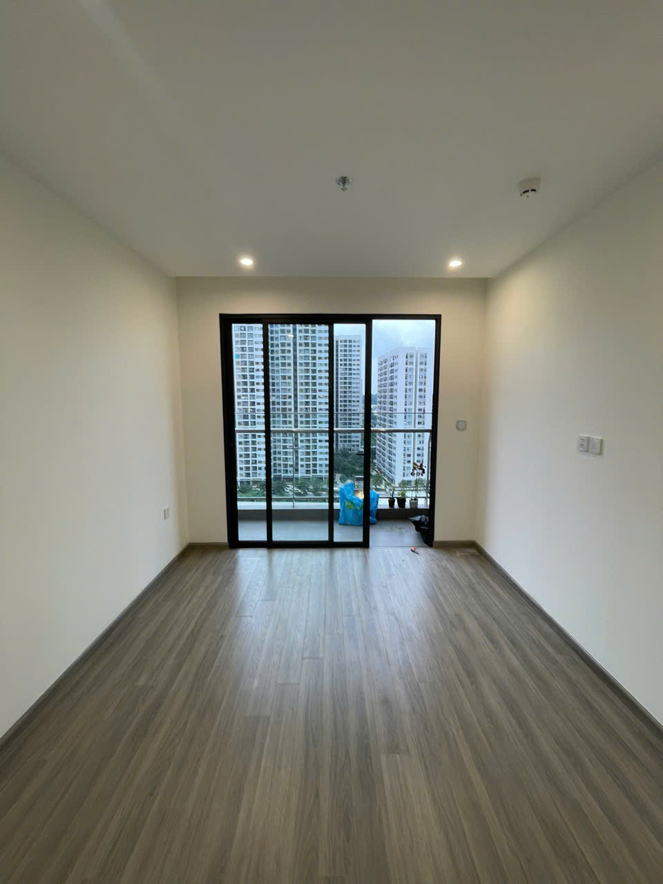BÁN CĂN HỘ 2PN 2WC BEVERLY SOLARI VINHOMES GRAND PARK | VIEW TẦNG CAO VÀNH ĐAI 3 | THOÁNG ĐẸP – KHÔNG BỊ CHẮN - ảnh 9
