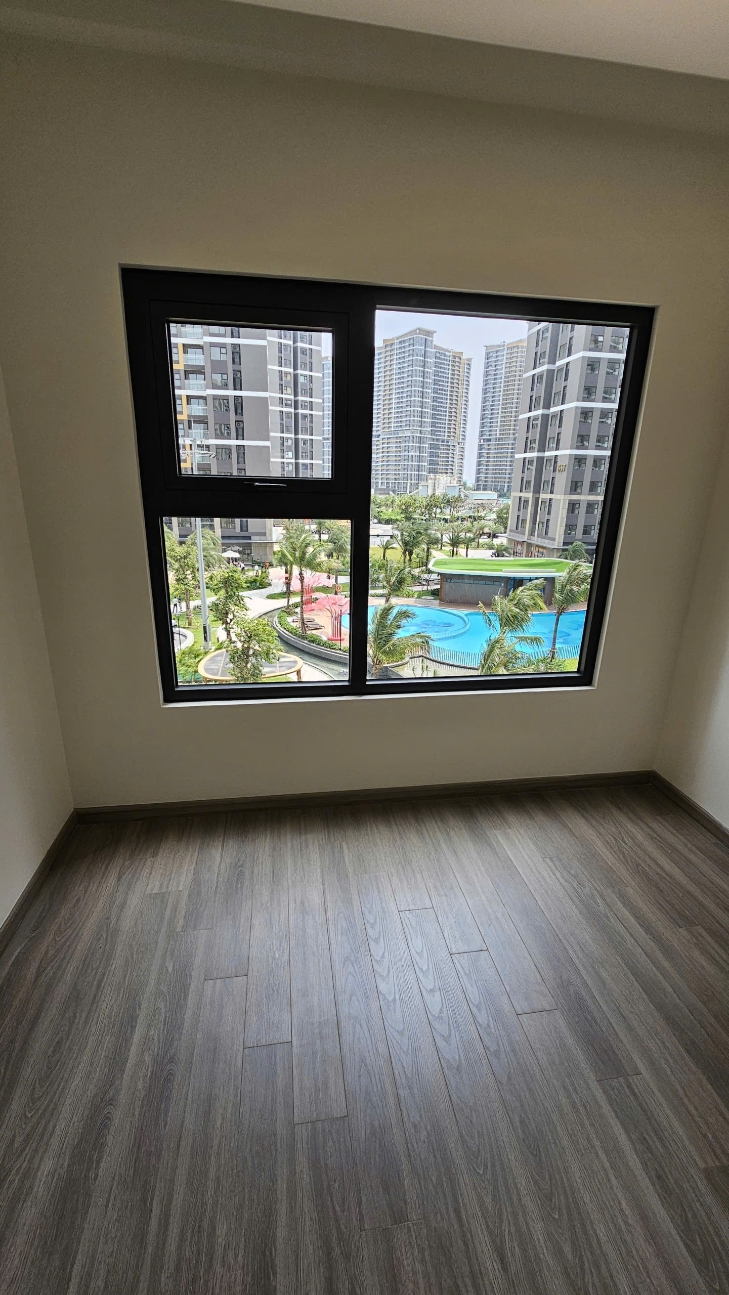 BÁN CĂN HỘ 2PN THE BEVERLY SOLARI – VIEW NỘI KHU CÔNG VIÊN & HỒ BƠI – TẦNG THẤP