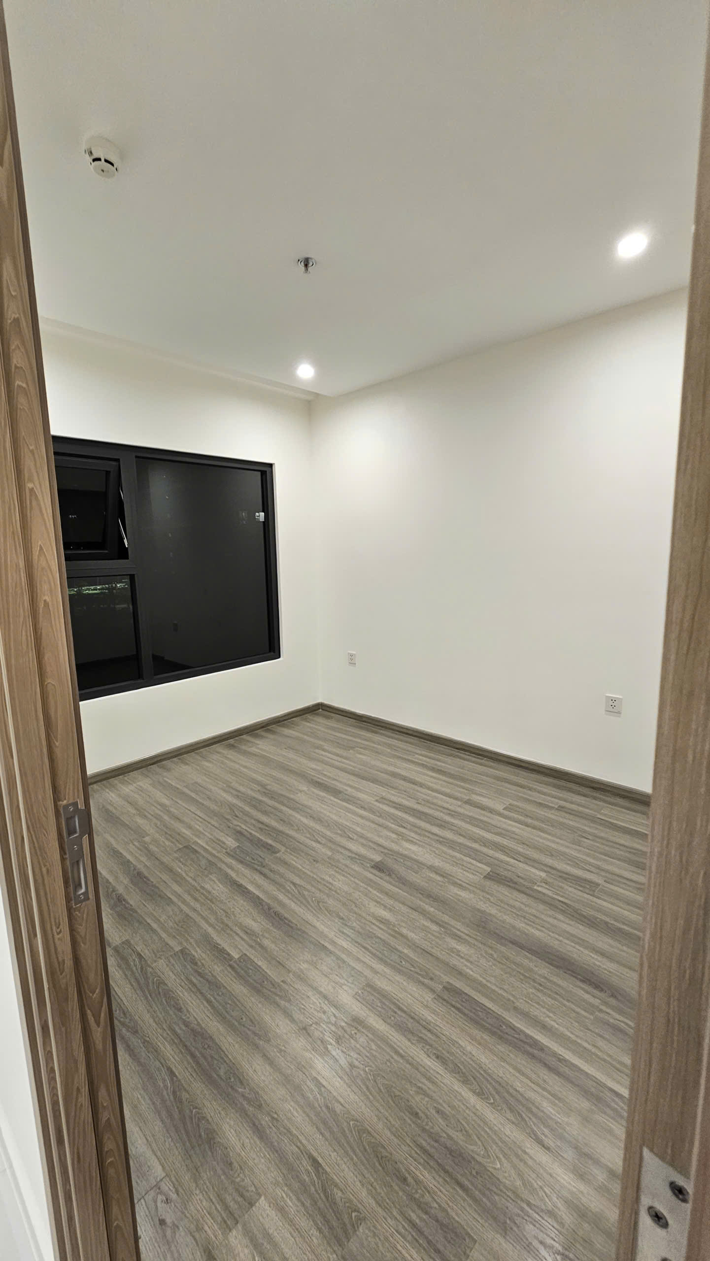 BÁN CĂN HỘ 2PN THE BEVERLY SOLARI – VIEW NỘI KHU CÔNG VIÊN & HỒ BƠI – TẦNG THẤP - ảnh 9