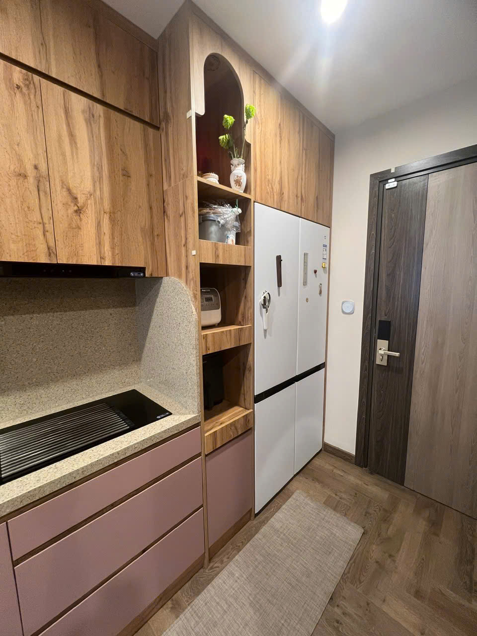 BÁN & CHO THUÊ CĂN HỘ 2PN THE BEVERLY SOLARI VINHOMES GRAND PARK – FULL NỘI THẤT GỖ CAO CẤP