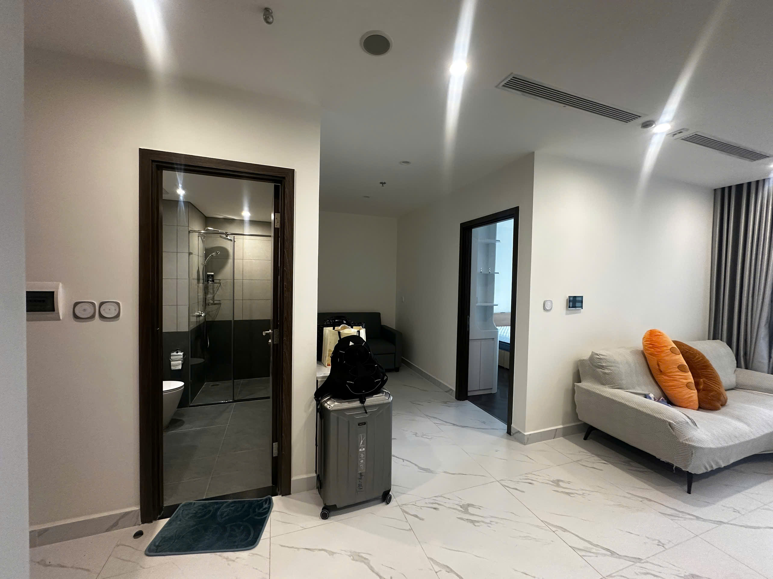 CHO THUÊ CĂN HỘ 1PN+ THE BEVERLY – VINHOMES GRAND PARK Full nội thất – Tầng cao – View sông Đồng Nai xanh mát – Giá tốt