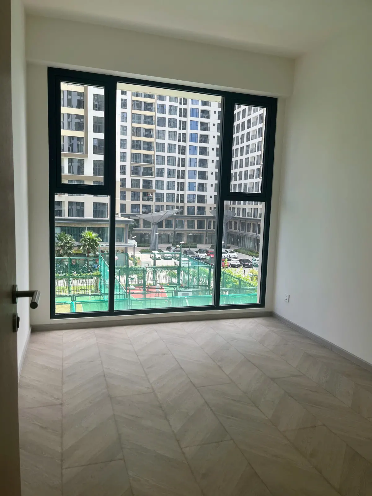 CHỦ CẦN TIỀN – HẠ GIÁ MẠNH! 2PN LUMIERE BOULEVARD CHỈ 4.2 TỶ  - ảnh 2