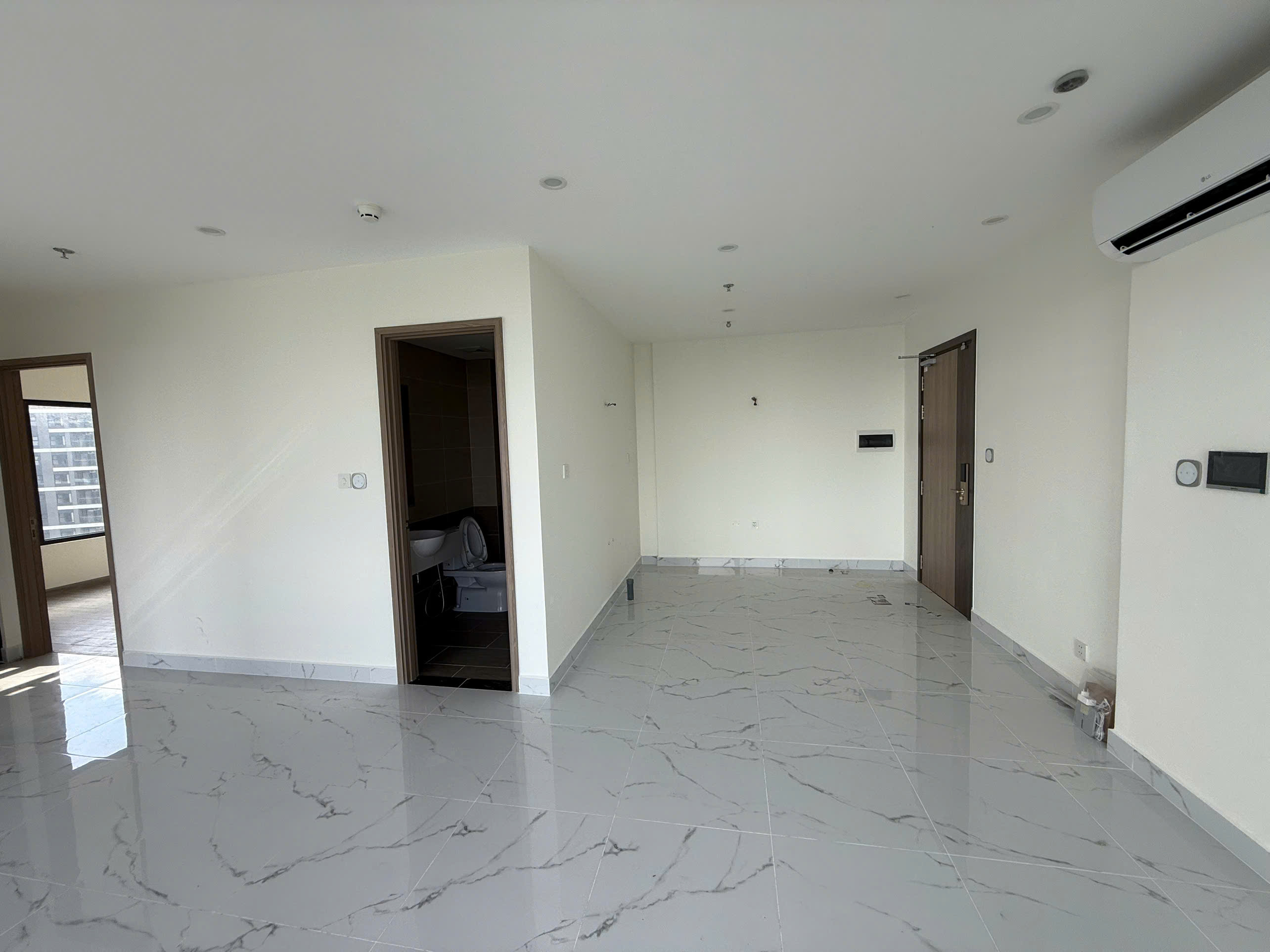 BÁN CĂN HỘ MASTERI CENTRE POINT VINHOEMS GRAND PARK – FULL NỘI THẤT CAO CẤP, DỌN VÀO Ở NGAY – VỊ TRÍ ĐẸP VINHOMES GRAND PARK