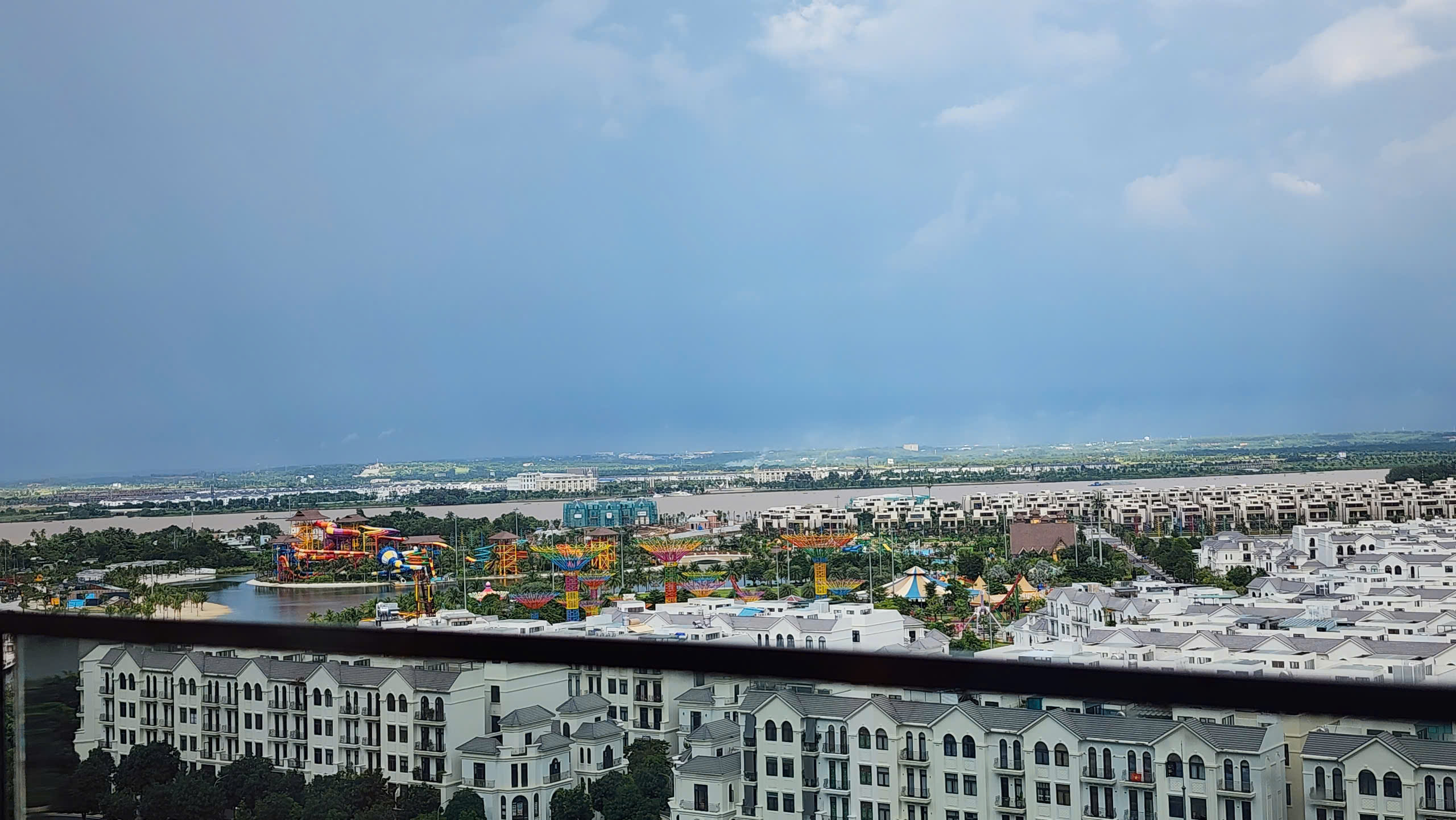 Cho Thuê Gấp Căn Góc 2PN Tòa B (Banyan) Lumiere Boulevard – View Vinschool, Bao Phí Quản Lý – Chỉ 9 Triệu/Tháng
