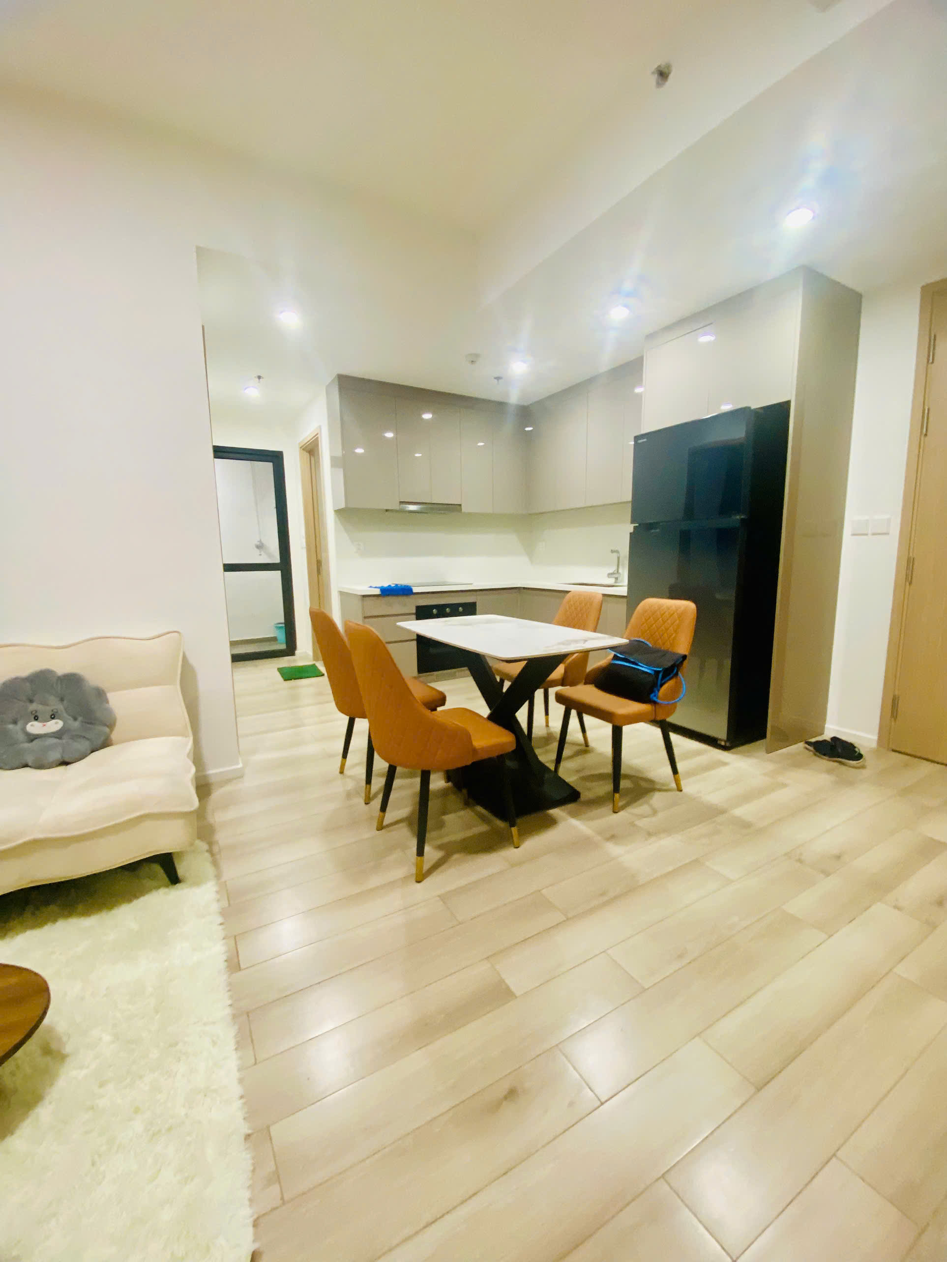 Cho Thuê Căn Hộ Masteri Centre Point Vinhomes Grand Park Quận 9 – 2PN2WC Full Nội Thất Cao Cấp