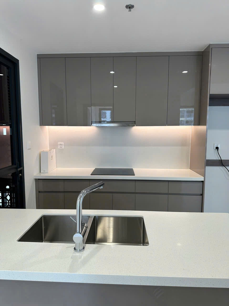 BÁN CĂN HỘ MASTERI CENTRE POINT VINHOMES GRAND PARK 3PN – HOÀN THIỆN CƠ BẢN CĐT – GIÁ TỐT