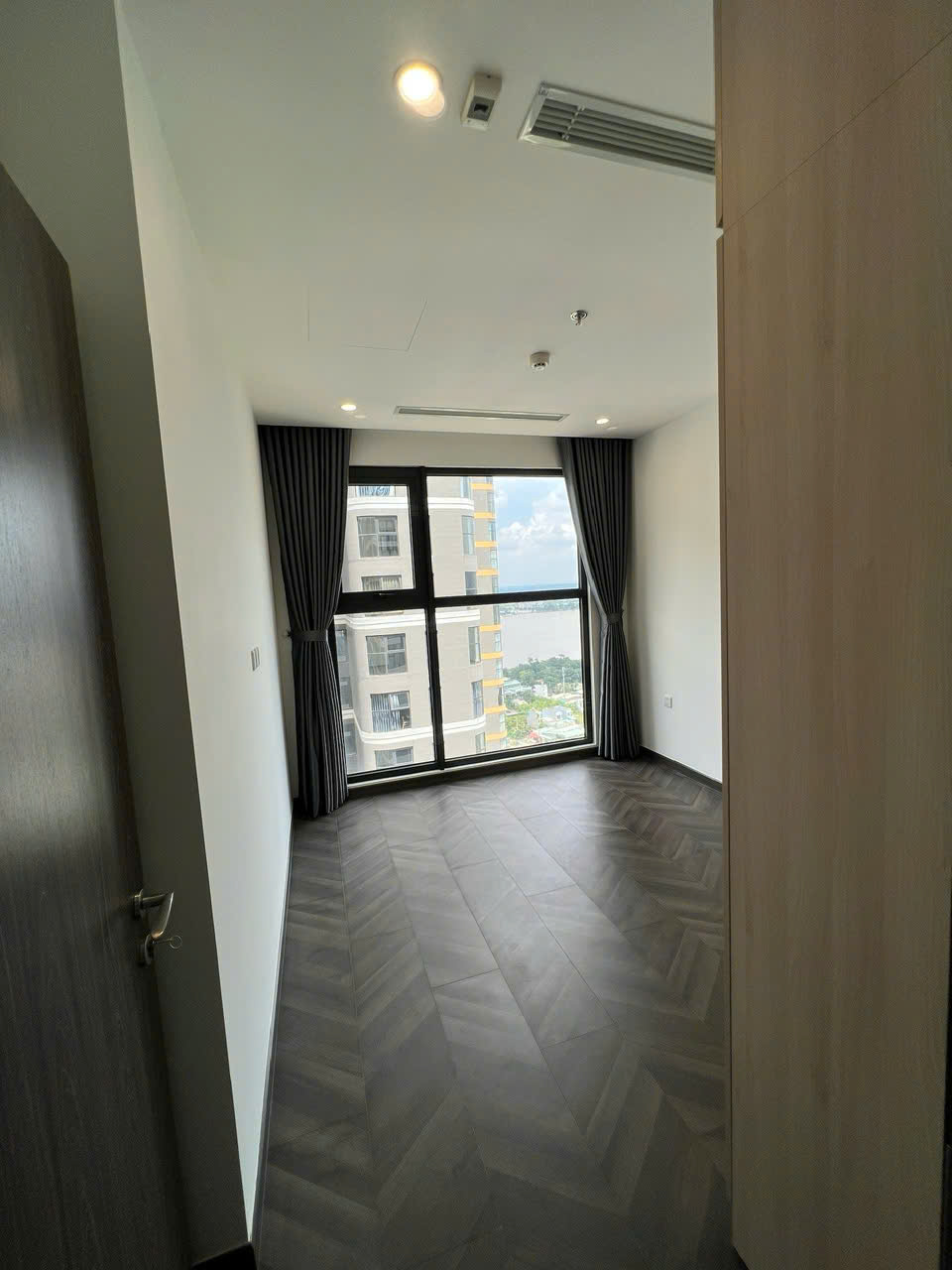 CHO THUÊ CĂN HỘ 2PN2WC VINHOMES GRAND PARK – THE BEVERLY | TẦNG CAO – VIEW NỘI KHU – NỘI THẤT CƠ BẢN - ảnh 10