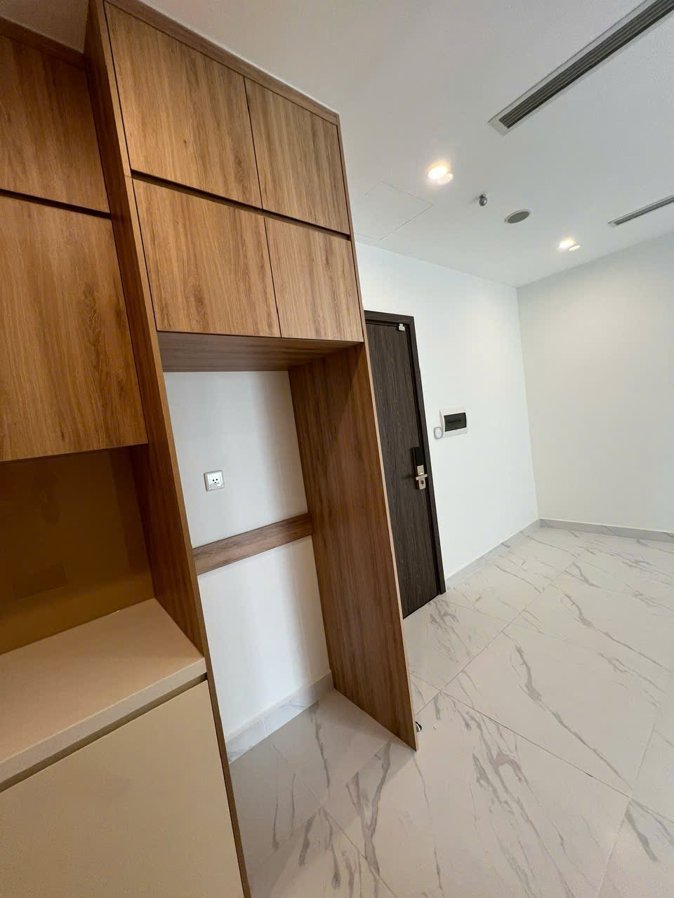 CHO THUÊ CĂN HỘ 2PN2WC VINHOMES GRAND PARK – THE BEVERLY | TẦNG CAO – VIEW NỘI KHU – NỘI THẤT CƠ BẢN - ảnh 8