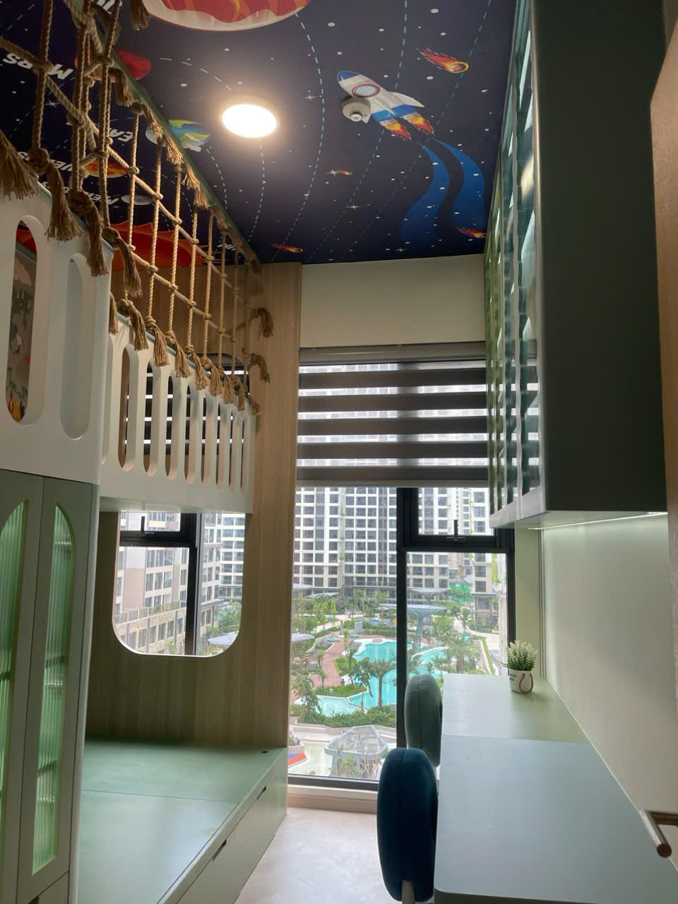 BÁN CĂN HỘ LUMIERE BOULEVARD VINHOMES GRAND PARK – VIEW NỘI KHU HỒ BƠI – FULL NỘI THẤT CAO CẤP