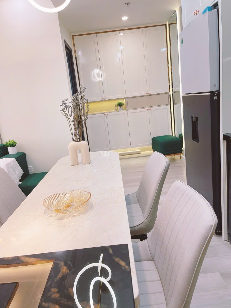 BÁN CĂN HỘ LUMIERE BOULEVARD VINHOMES GRAND PARK – VIEW NỘI KHU HỒ BƠI – FULL NỘI THẤT CAO CẤP