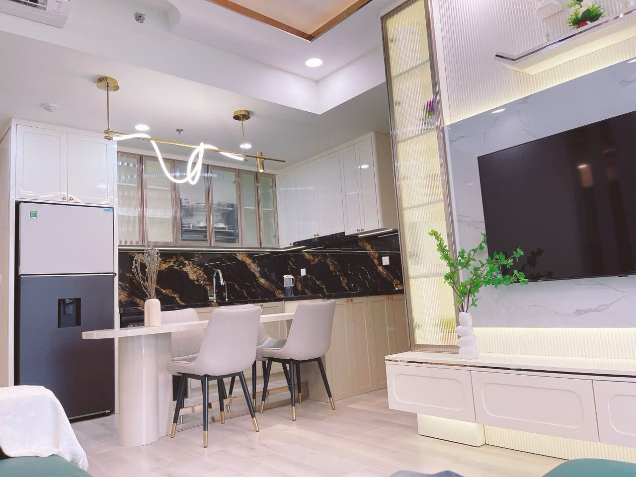 BÁN CĂN HỘ LUMIERE BOULEVARD VINHOMES GRAND PARK – VIEW NỘI KHU HỒ BƠI – FULL NỘI THẤT CAO CẤP - ảnh 5