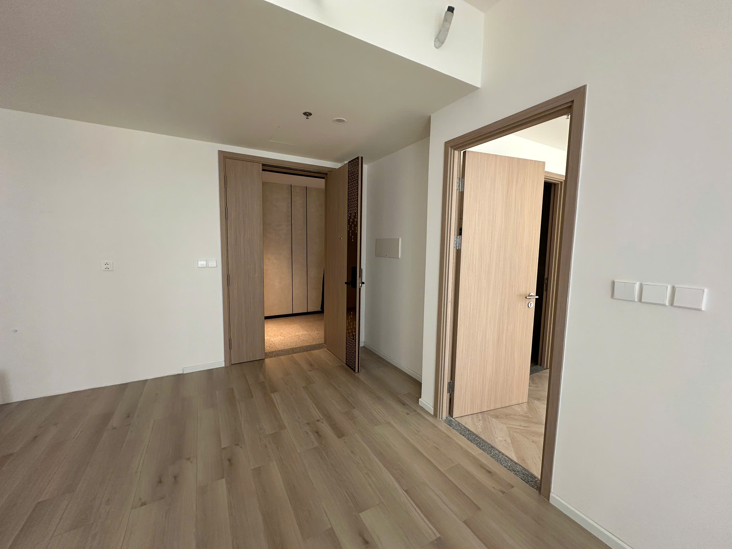 Cho thuê căn hộ 2PN 2WC Lumiere Boulevard Vinhomes Grand Park – View nội khu hồ bơi & công viên, hoàn thiện cơ bản - ảnh 8