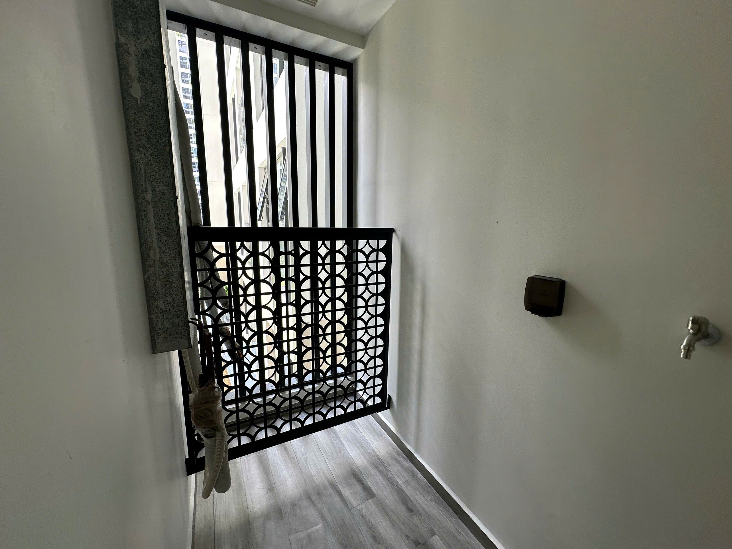 Cho thuê căn hộ 2PN 2WC Lumiere Boulevard Vinhomes Grand Park – View nội khu hồ bơi & công viên, hoàn thiện cơ bản - ảnh 4