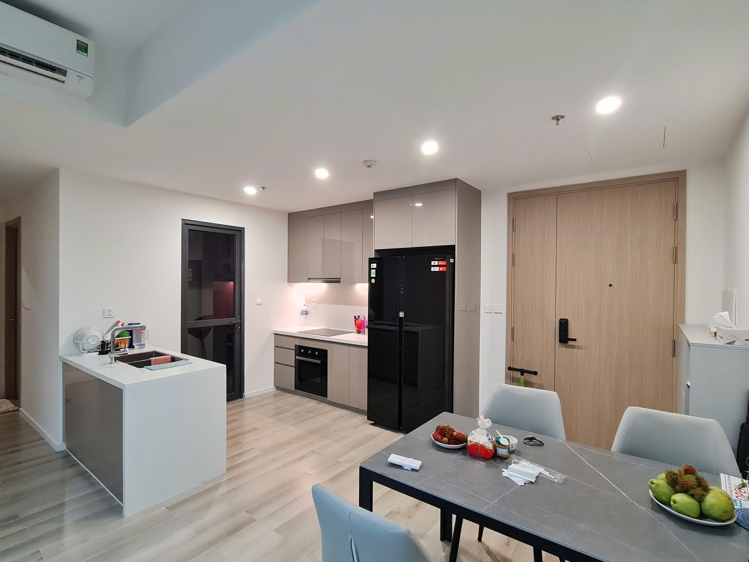 CĂN HỘ MASTERI CENTRE POINT  VINHOMES GRAND PARK– CHO THUÊ | FULL NỘI THẤT | TẦNG CAO | VIEW NỘI KHU HỒ BƠI