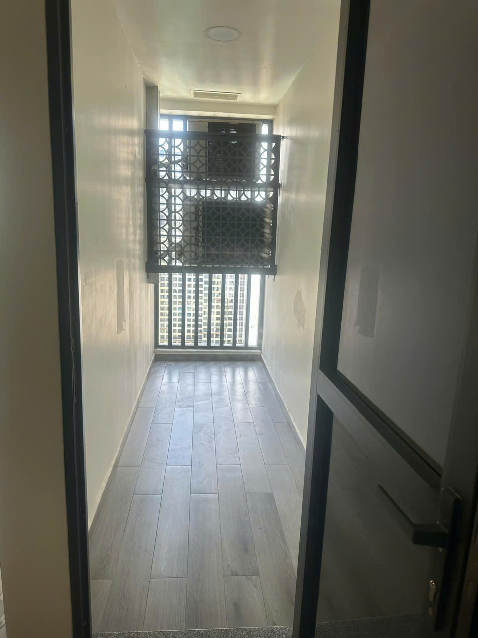 Bán Căn Hộ 1PN Vinhomes Grand Park – Masteri Centre Point | Sẵn Bếp & Rèm | Giá Tốt