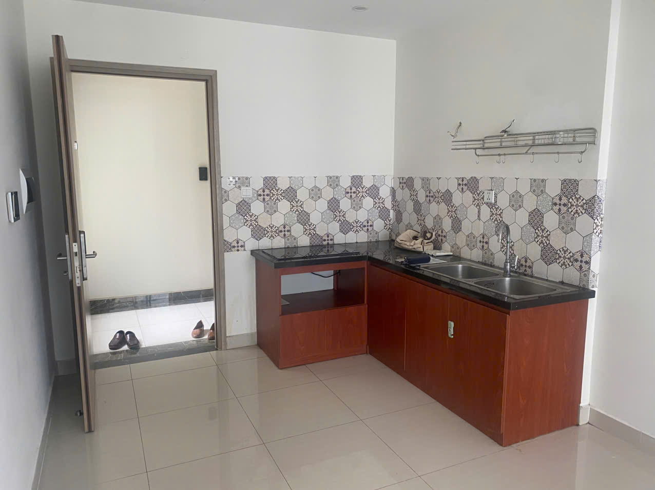 CHO THUÊ CĂN HỘ 2PN THE RAINBOW VINHOMES GRAND PARK – VIEW HỒ BƠI NỘI KHU | NỘI THẤT CƠ BẢN | GIÁ TỐT - ảnh 7
