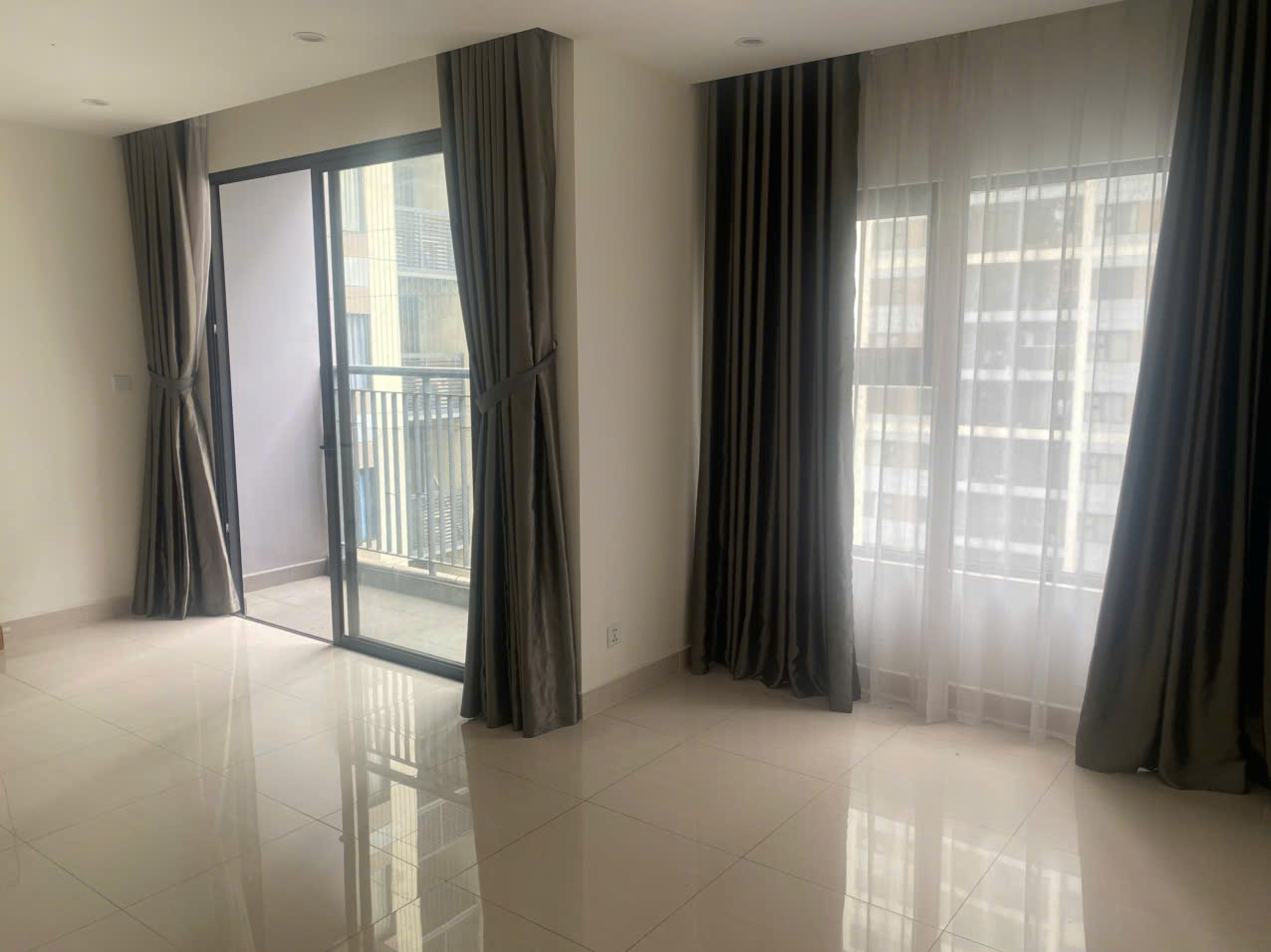 CHO THUÊ CĂN HỘ 2PN THE RAINBOW VINHOMES GRAND PARK – VIEW HỒ BƠI NỘI KHU | NỘI THẤT CƠ BẢN | GIÁ TỐT - ảnh 10