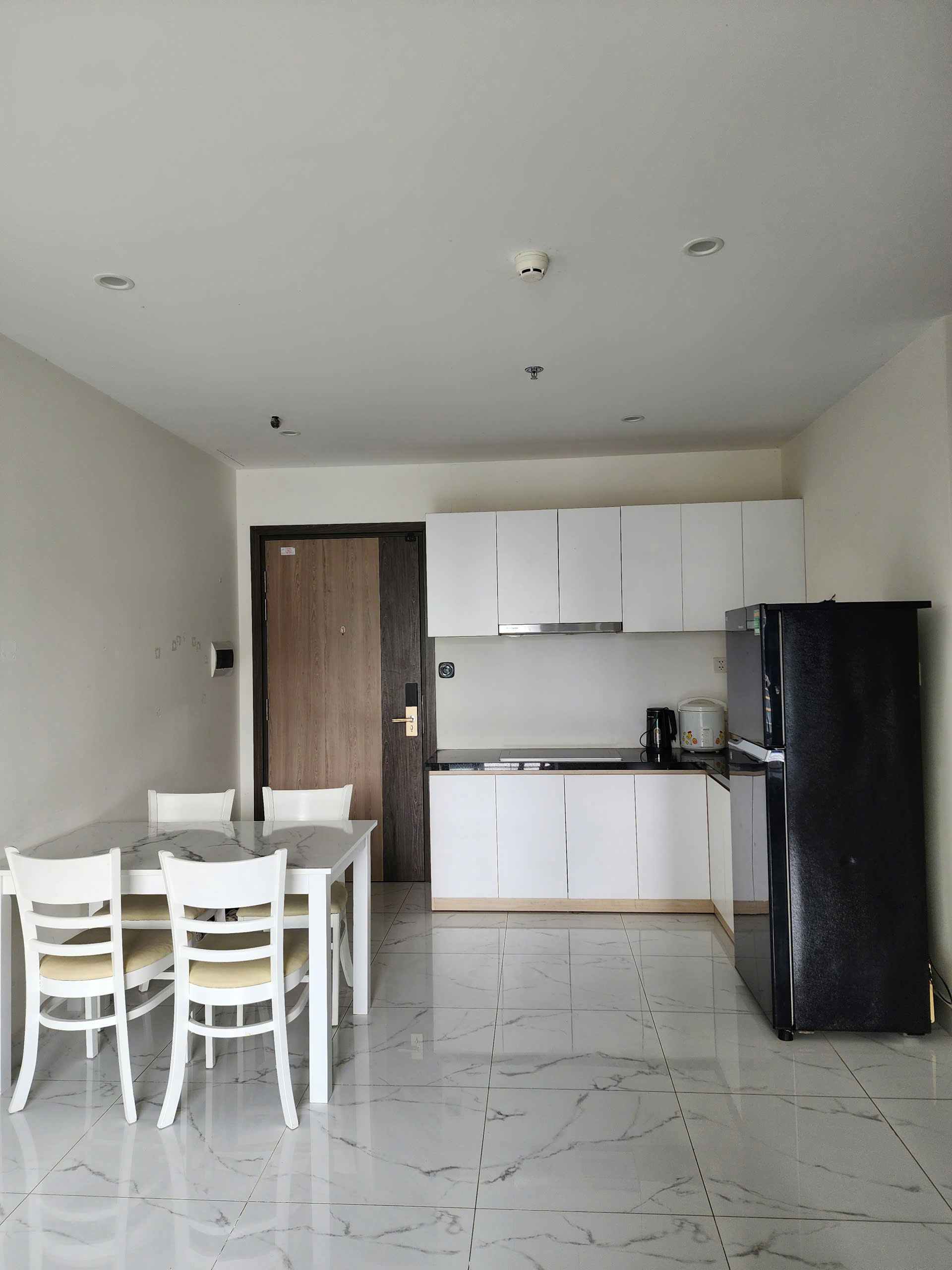 CHO THUÊ CĂN HỘ 1PN+ VINHOMES GRAND PARK – THE BEVERLY SOLARI | FULL NỘI THẤT | TẦNG CAO, VIEW THOÁNG – GIÁ TỐT