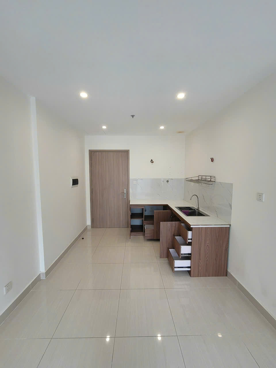 Bán Căn Hộ 2PN+ The Origami – Vinhomes Grand Park | Nội Thất Sẵn Bếp Rèm | Giá 4,7 Tỷ